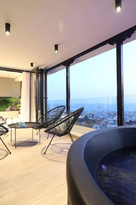 Skyline Suite&Spa