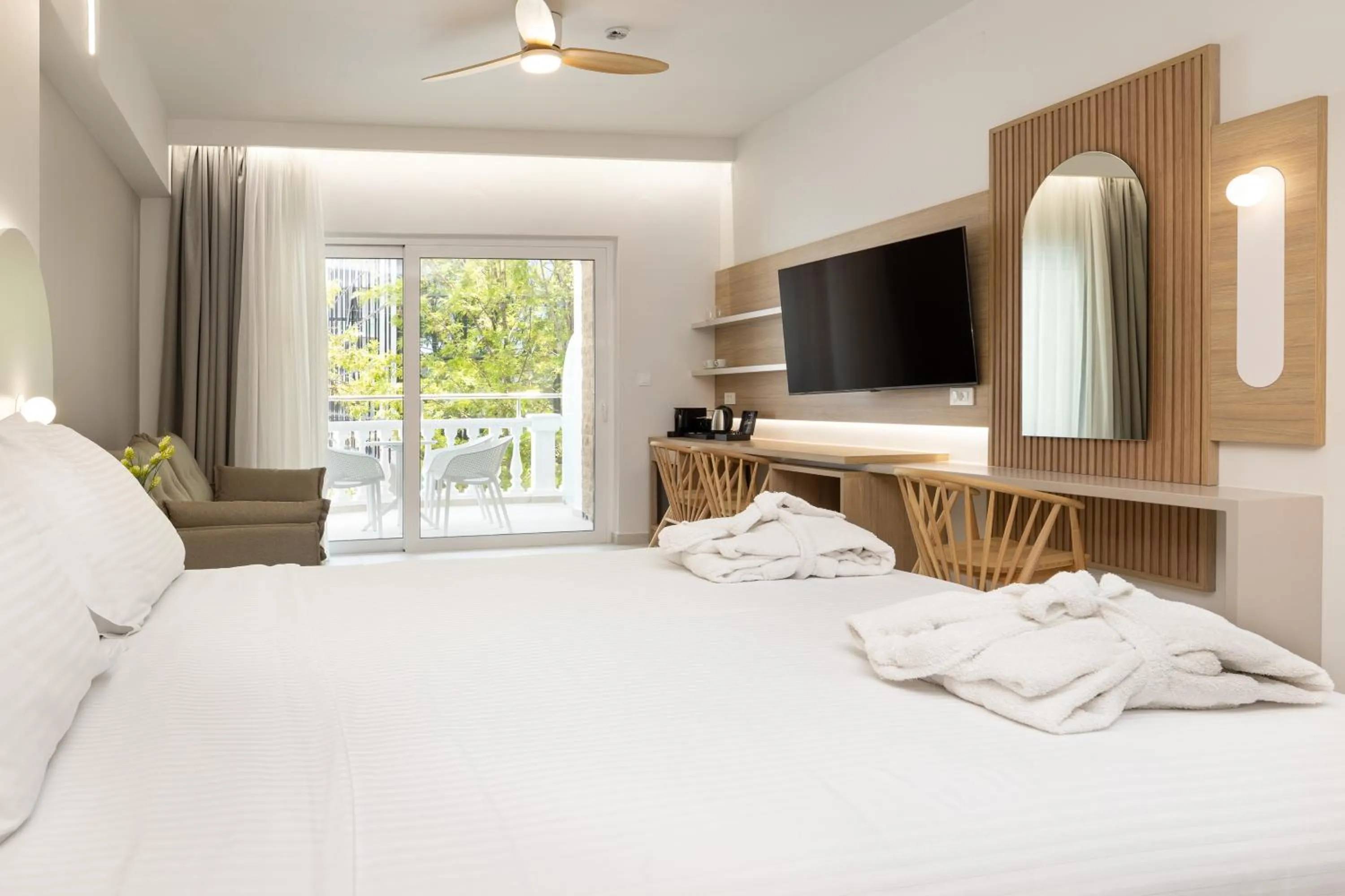 Bed in Epavli Grace Hotel