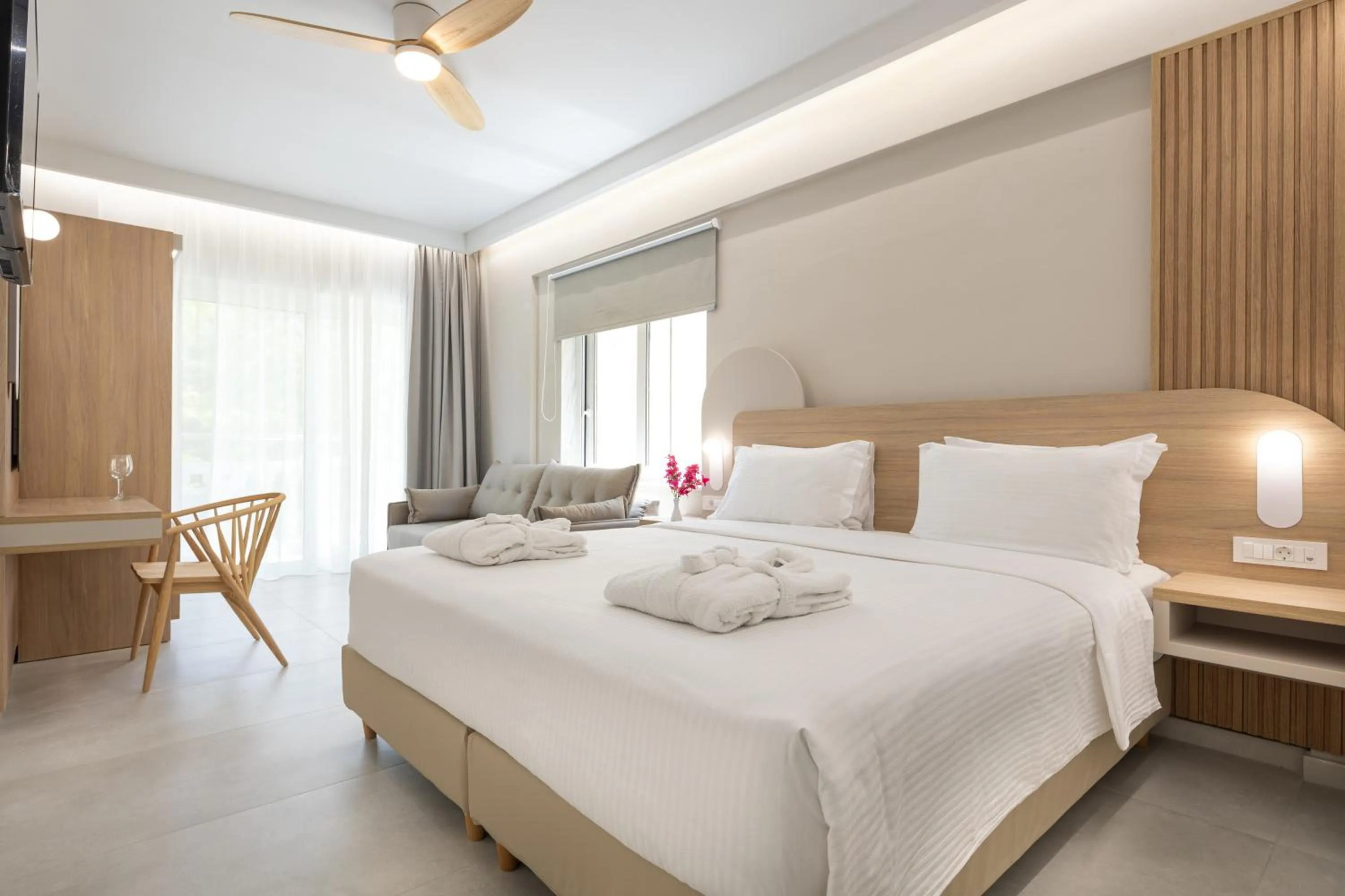 Bed in Epavli Grace Hotel