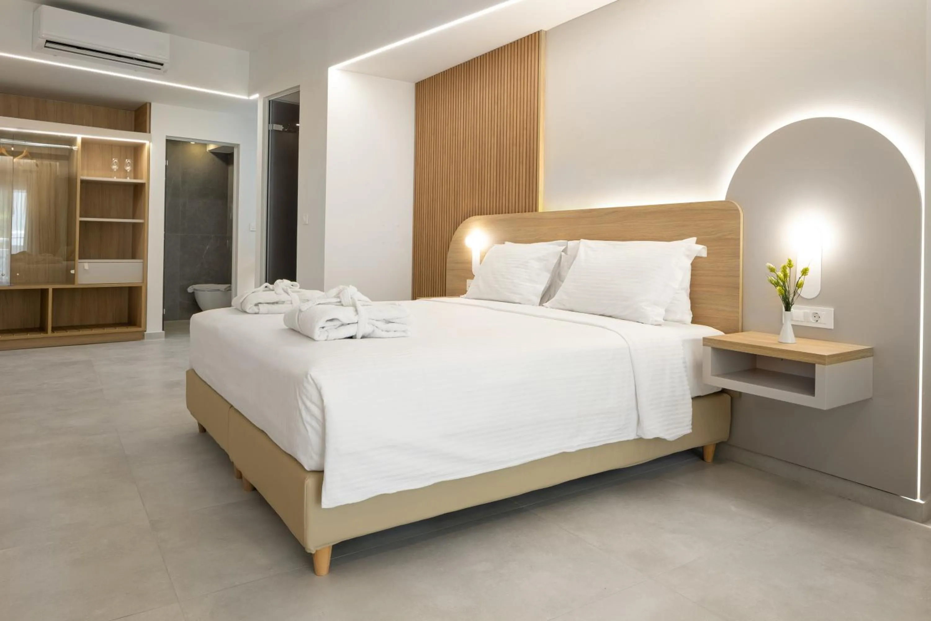 Bed in Epavli Grace Hotel