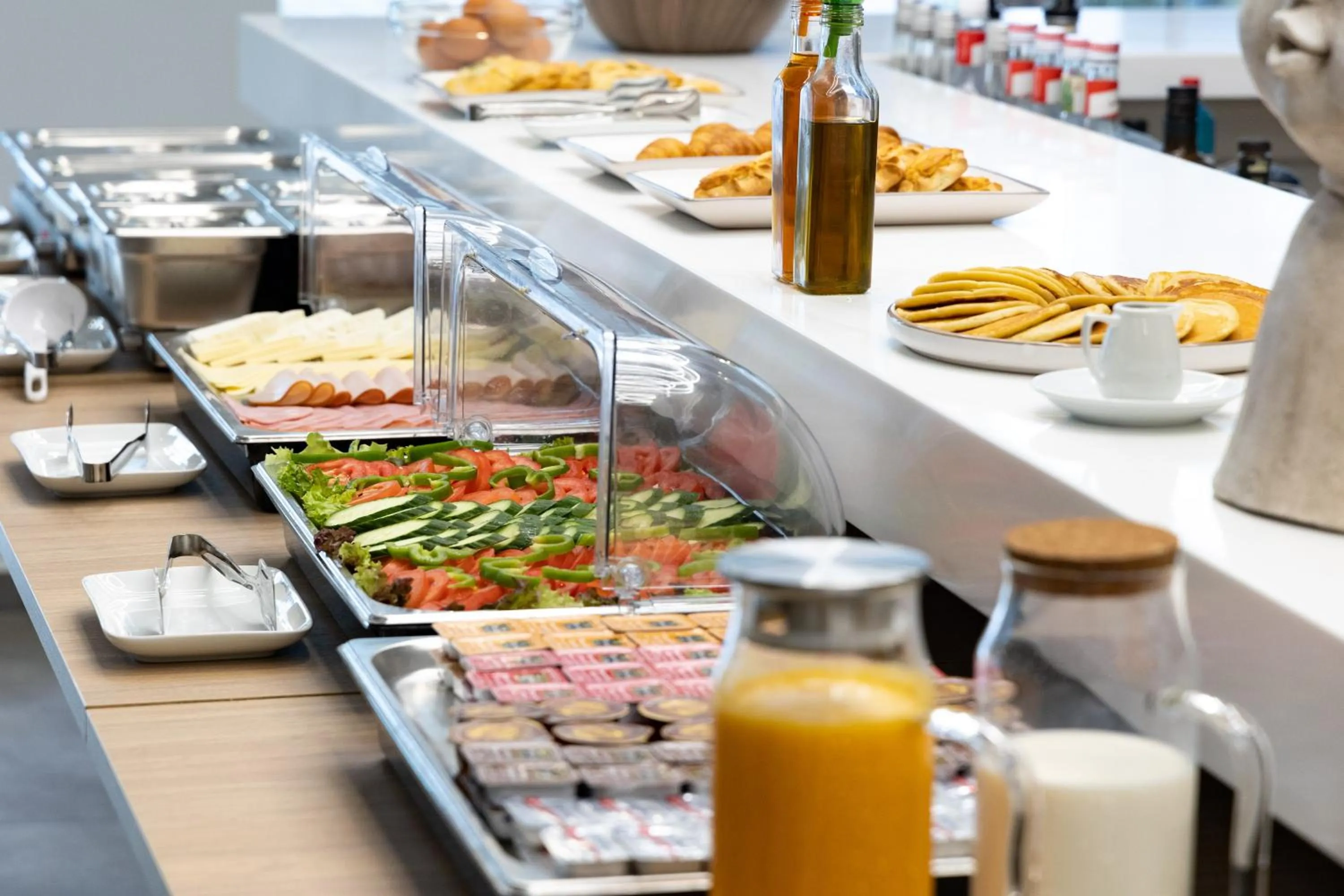 Food and drinks in Epavli Grace Hotel