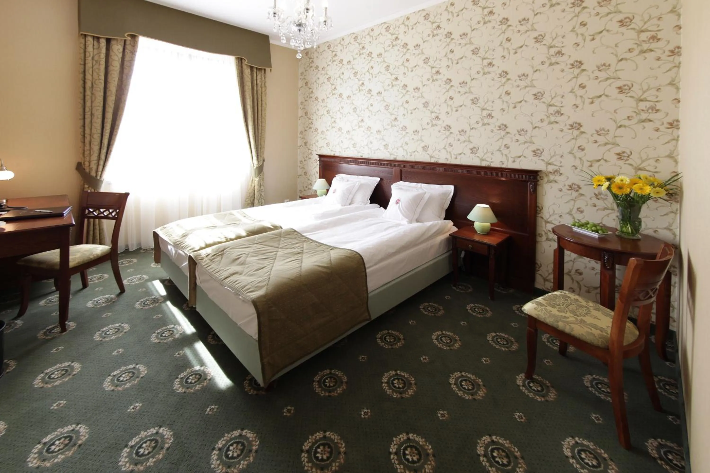 Day, Bed in Hotel Jarosław