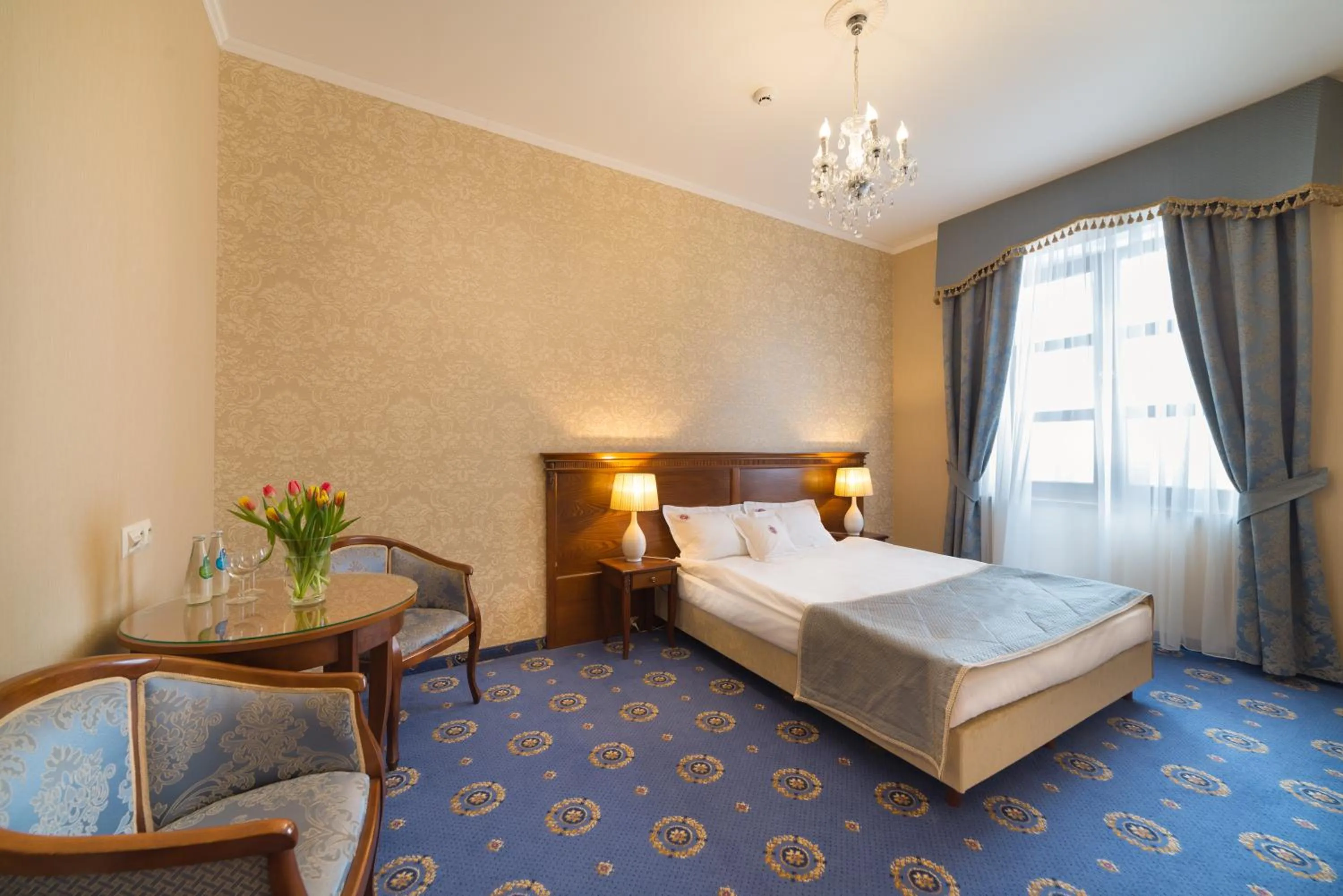 Photo of the whole room, Bed in Hotel Jarosław