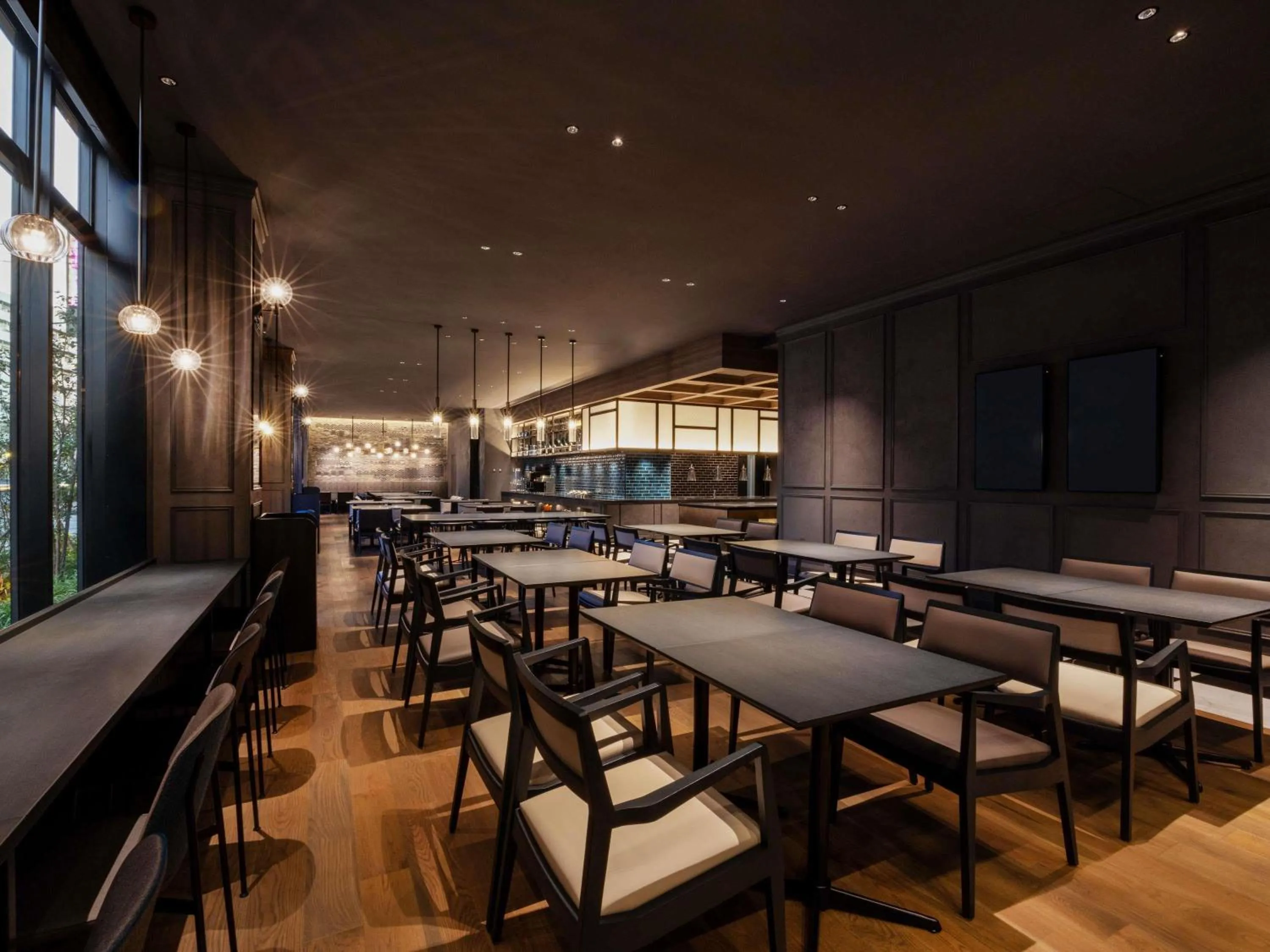 Restaurant/places to eat in Mercure Tokyo Haneda Airport