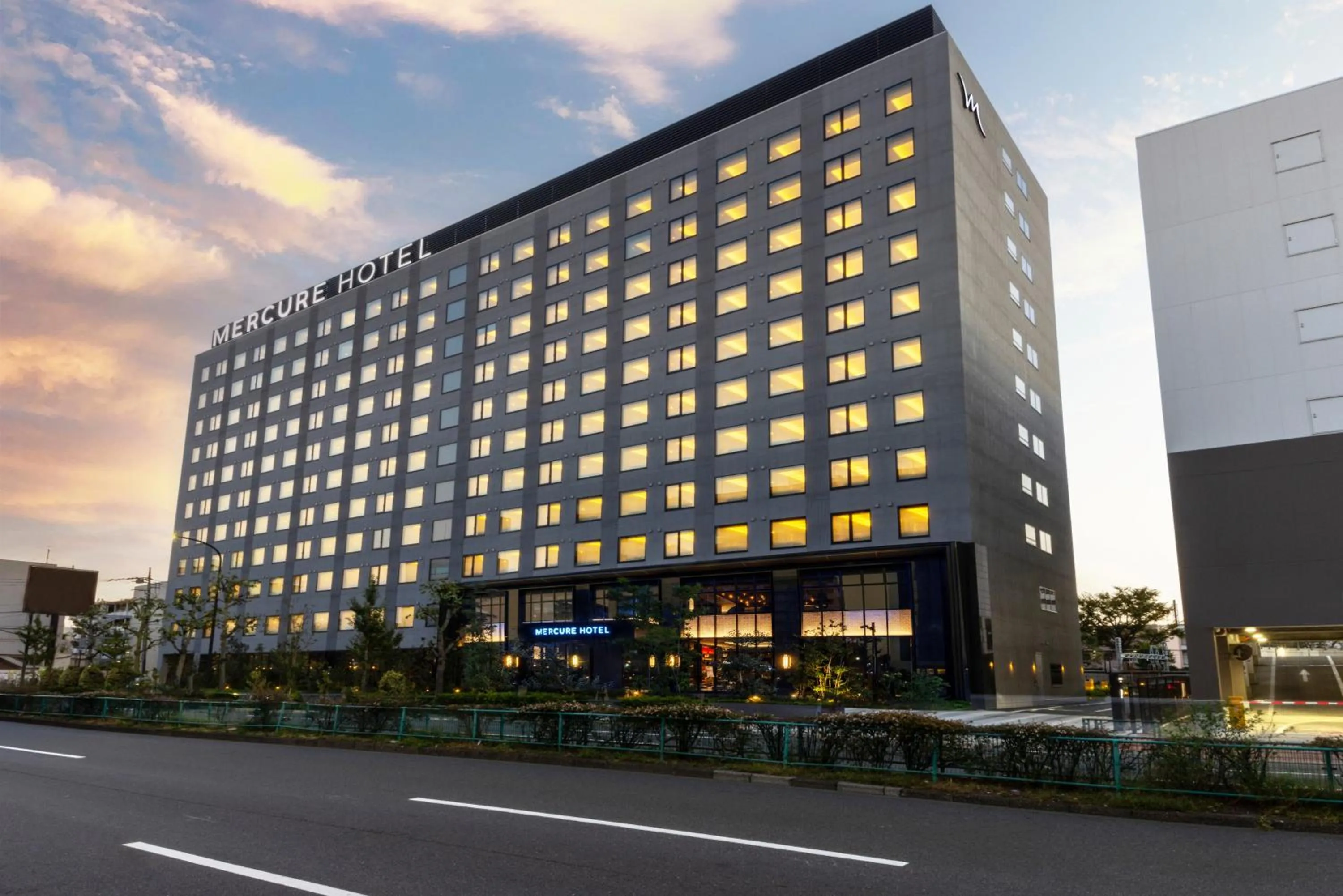 Property building in Mercure Tokyo Haneda Airport