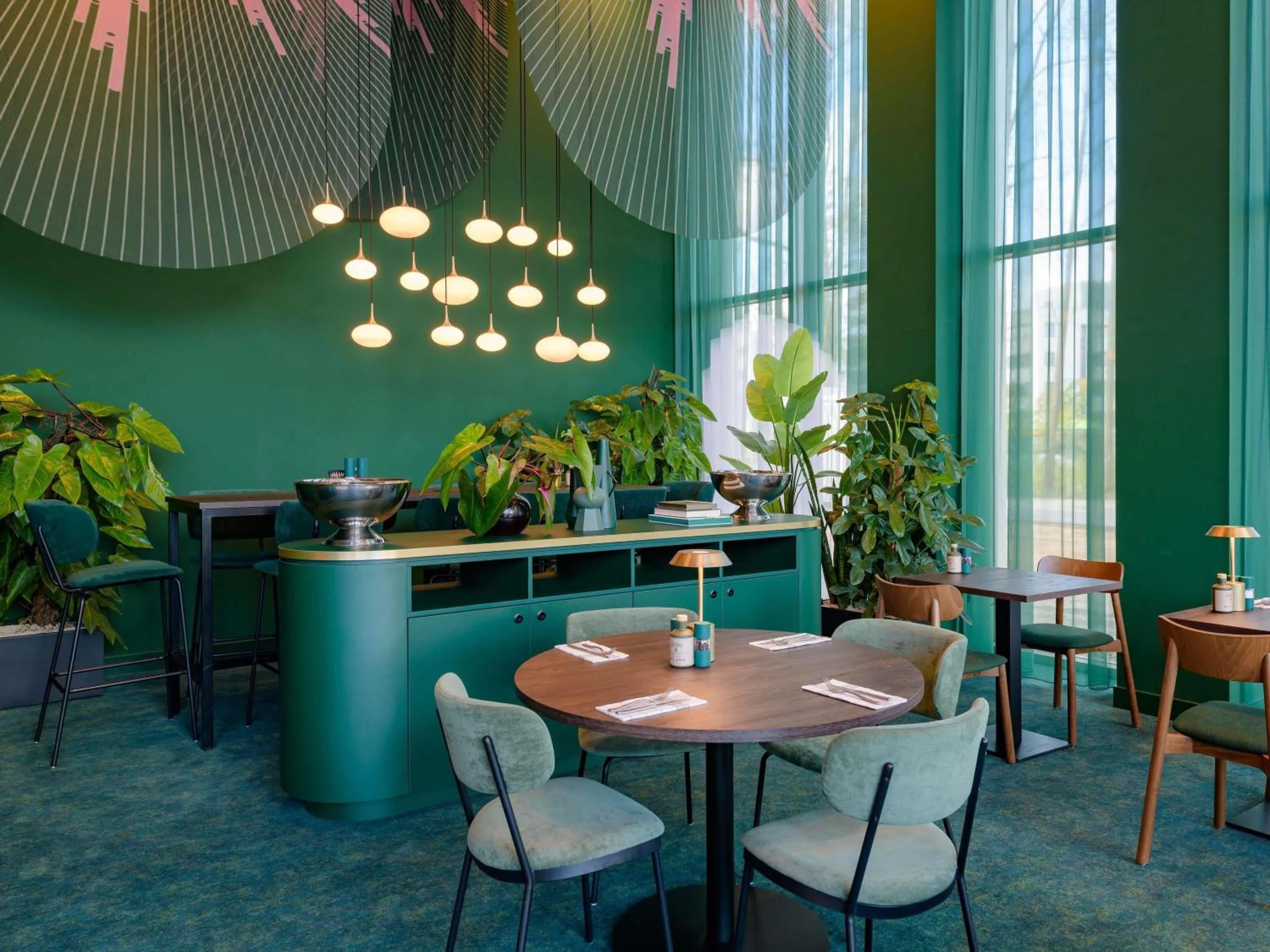 Restaurant/places to eat in ibis Styles Rotterdam Ahoy