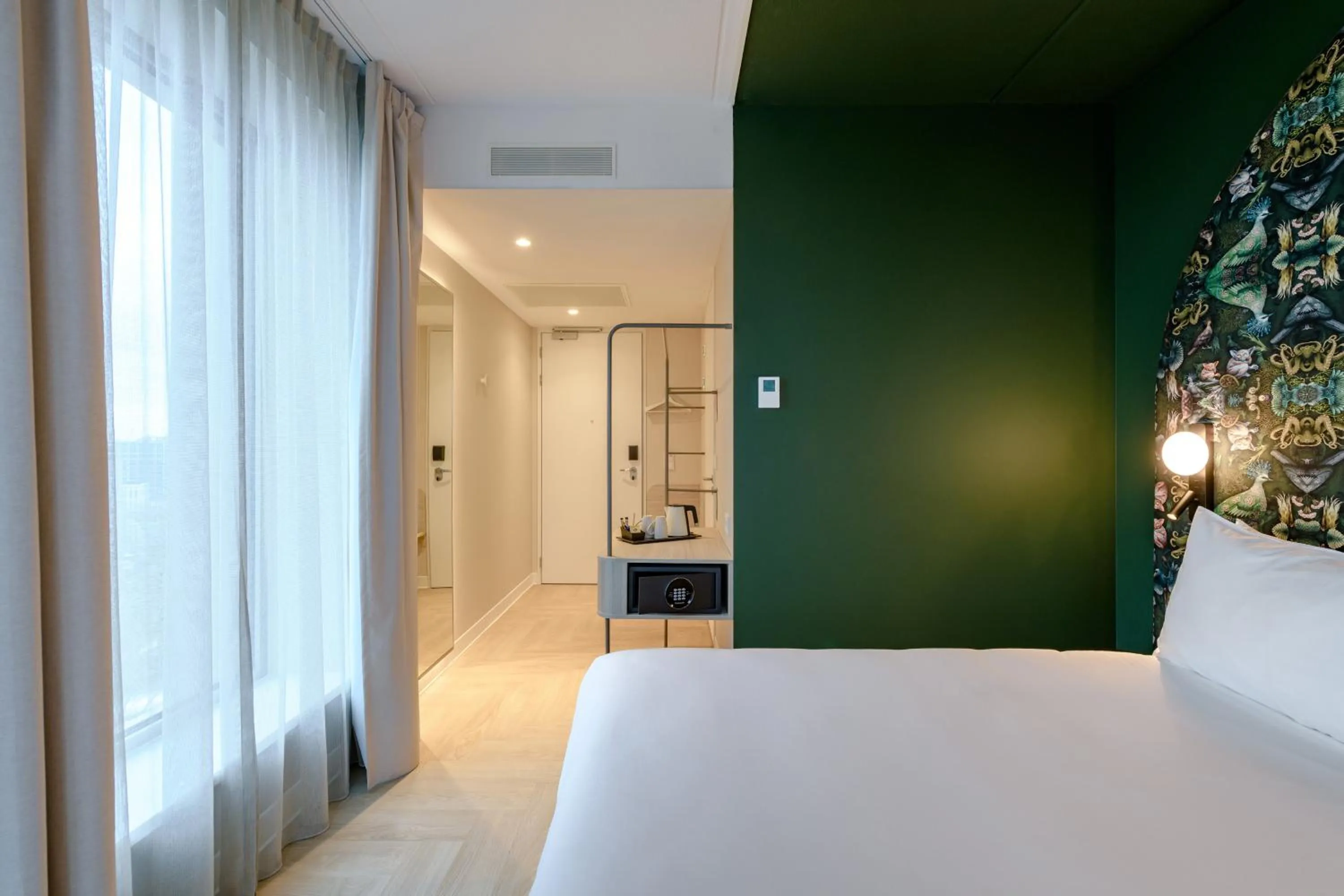 Bed in ibis Styles Rotterdam Ahoy