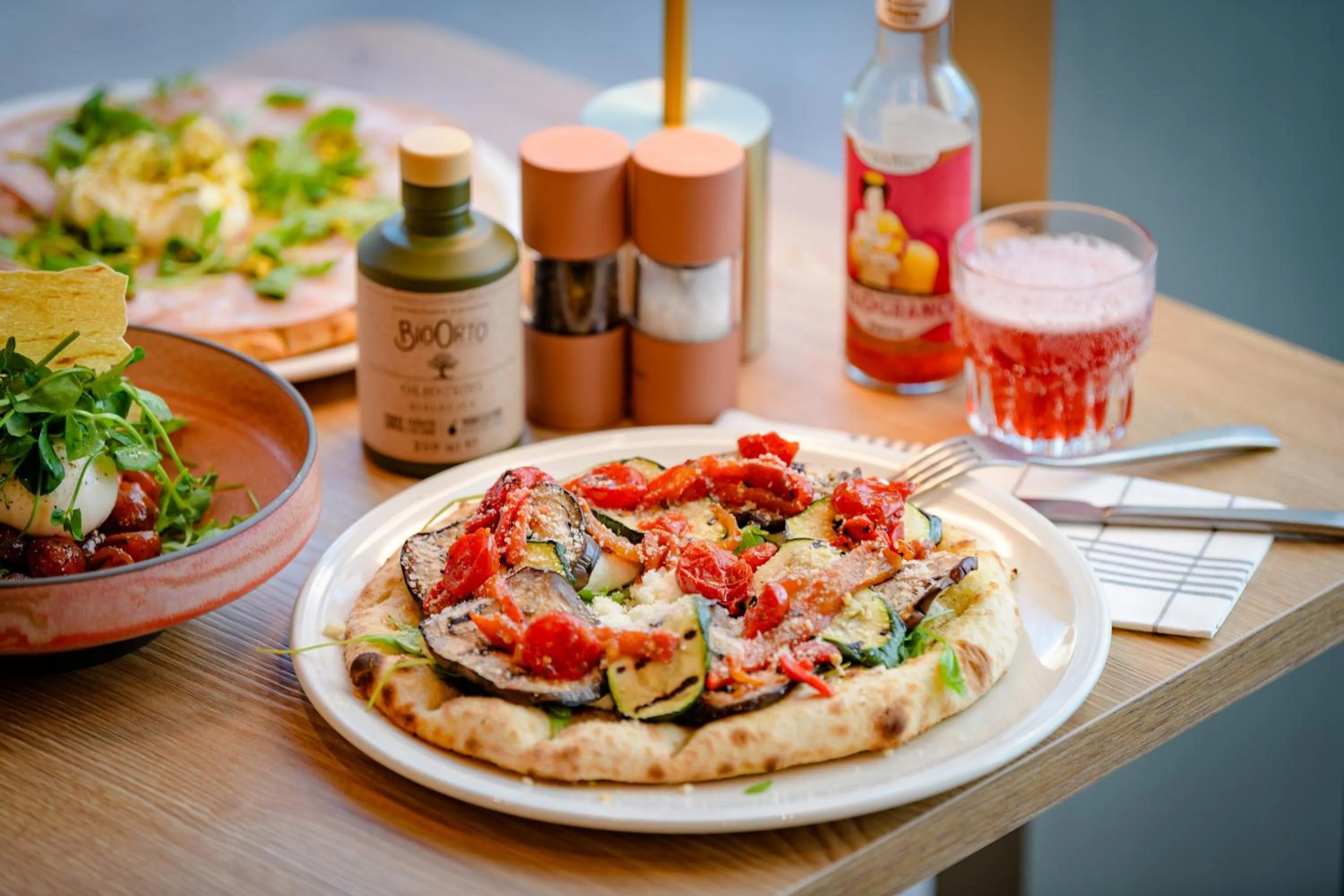 Restaurant/places to eat in ibis Styles Rotterdam Ahoy