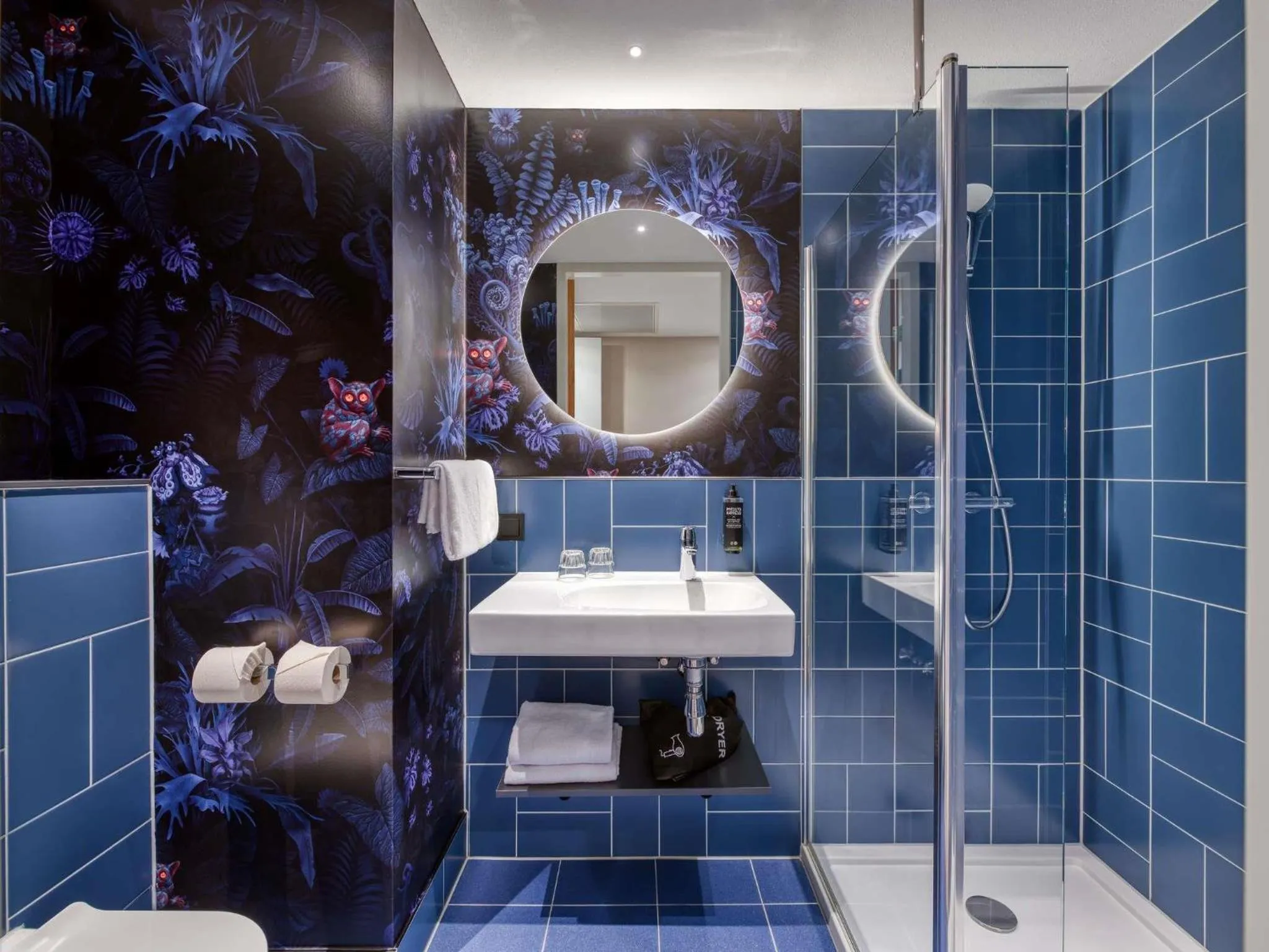 Bedroom in ibis Styles Rotterdam Ahoy