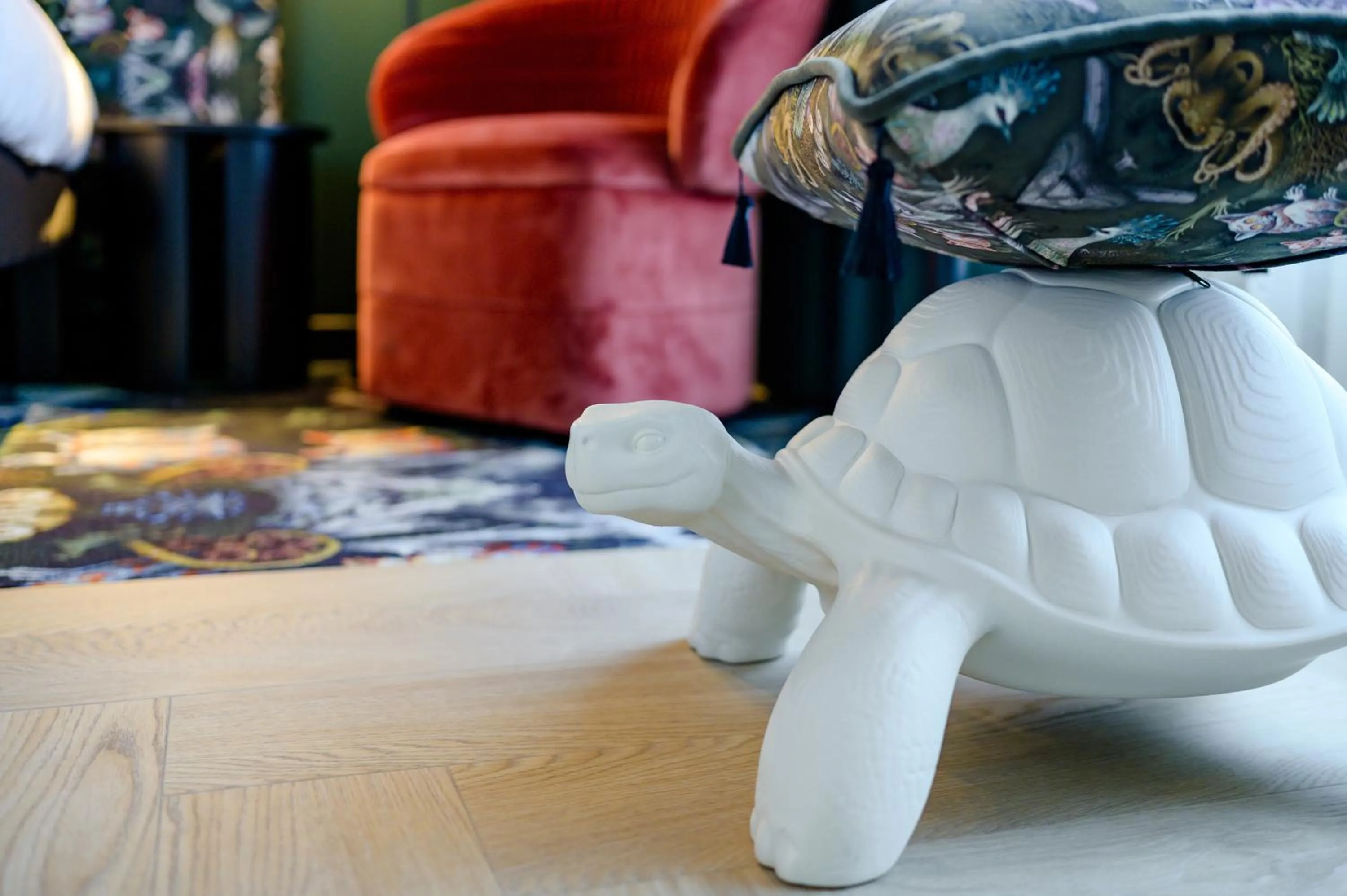 Decorative detail in ibis Styles Rotterdam Ahoy