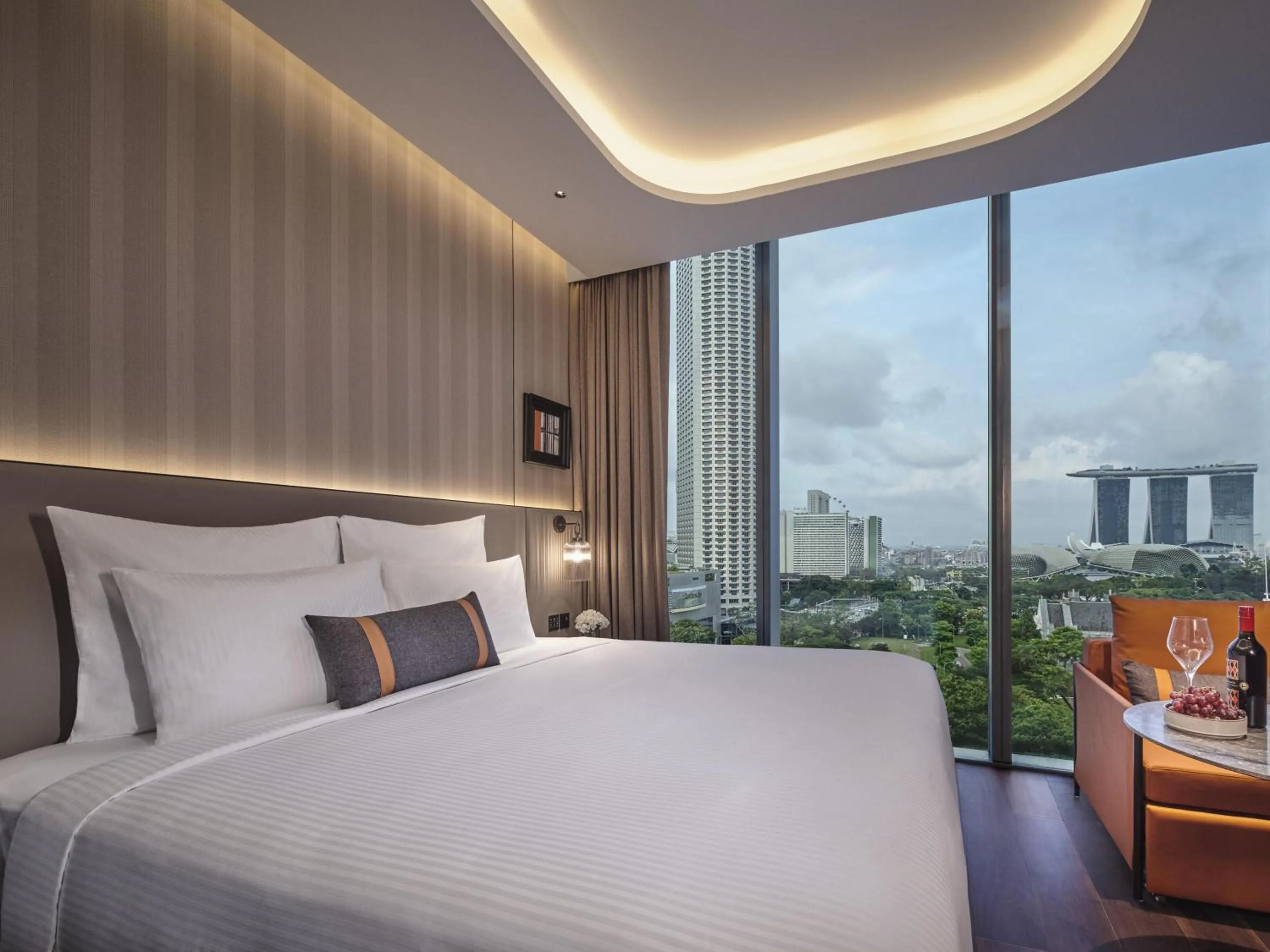 Bedroom, Bed in Pullman Singapore Hill Street