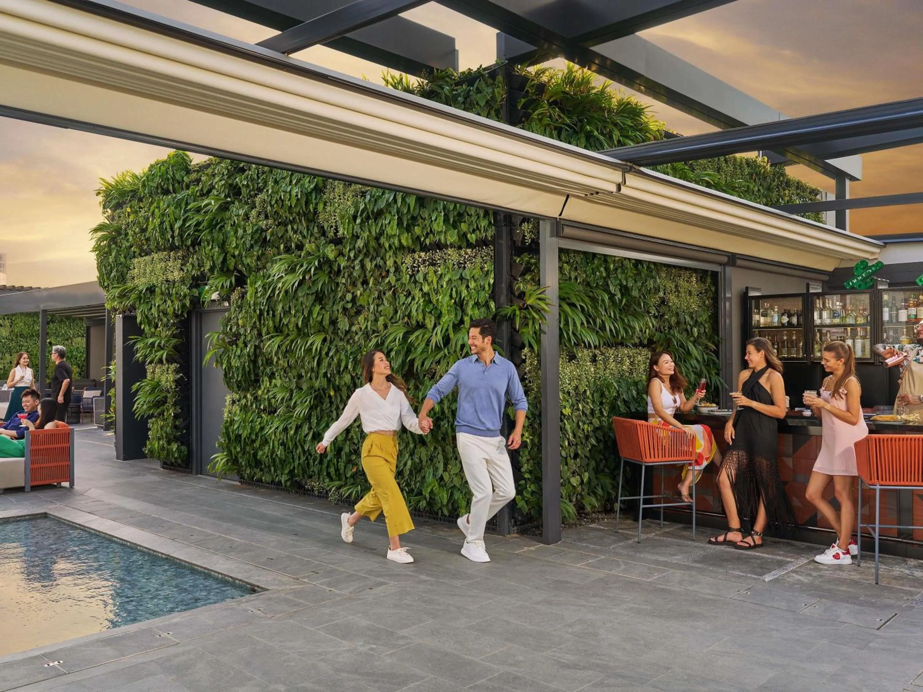 Lounge or bar in Pullman Singapore Hill Street