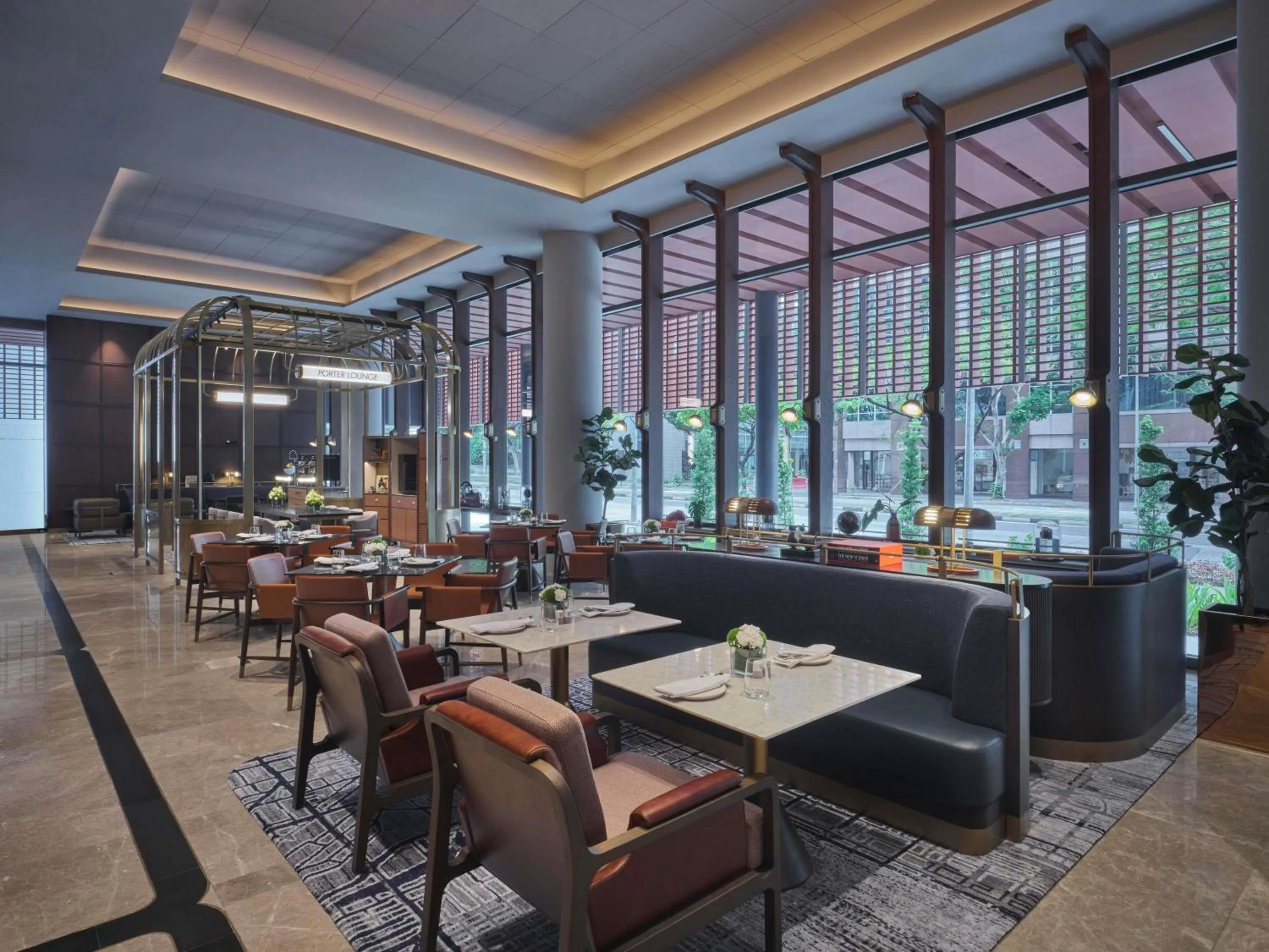 Restaurant/places to eat in Pullman Singapore Hill Street