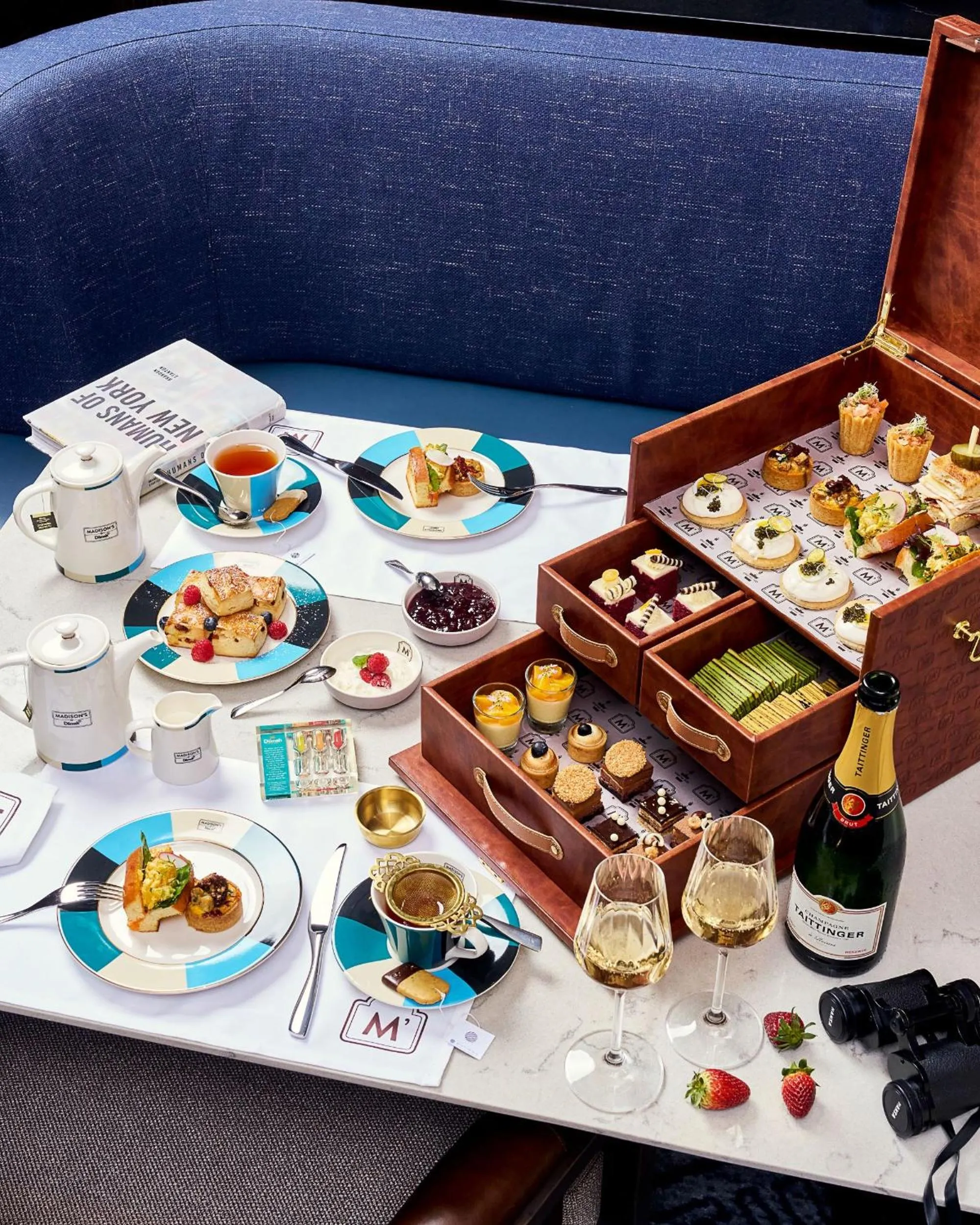 Restaurant/places to eat in Pullman Singapore Hill Street