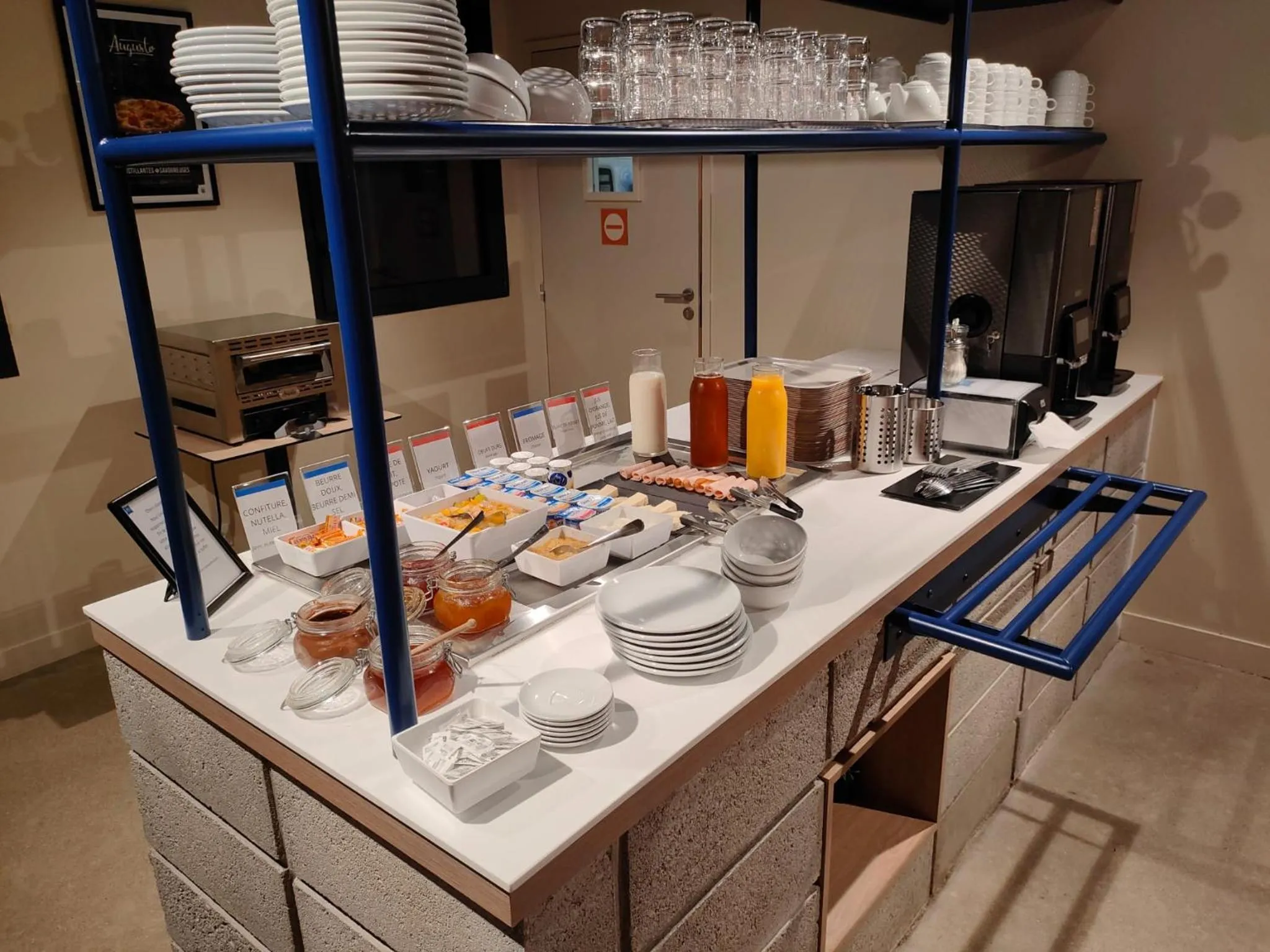 Breakfast in ibis budget Loudéac Vélodrome