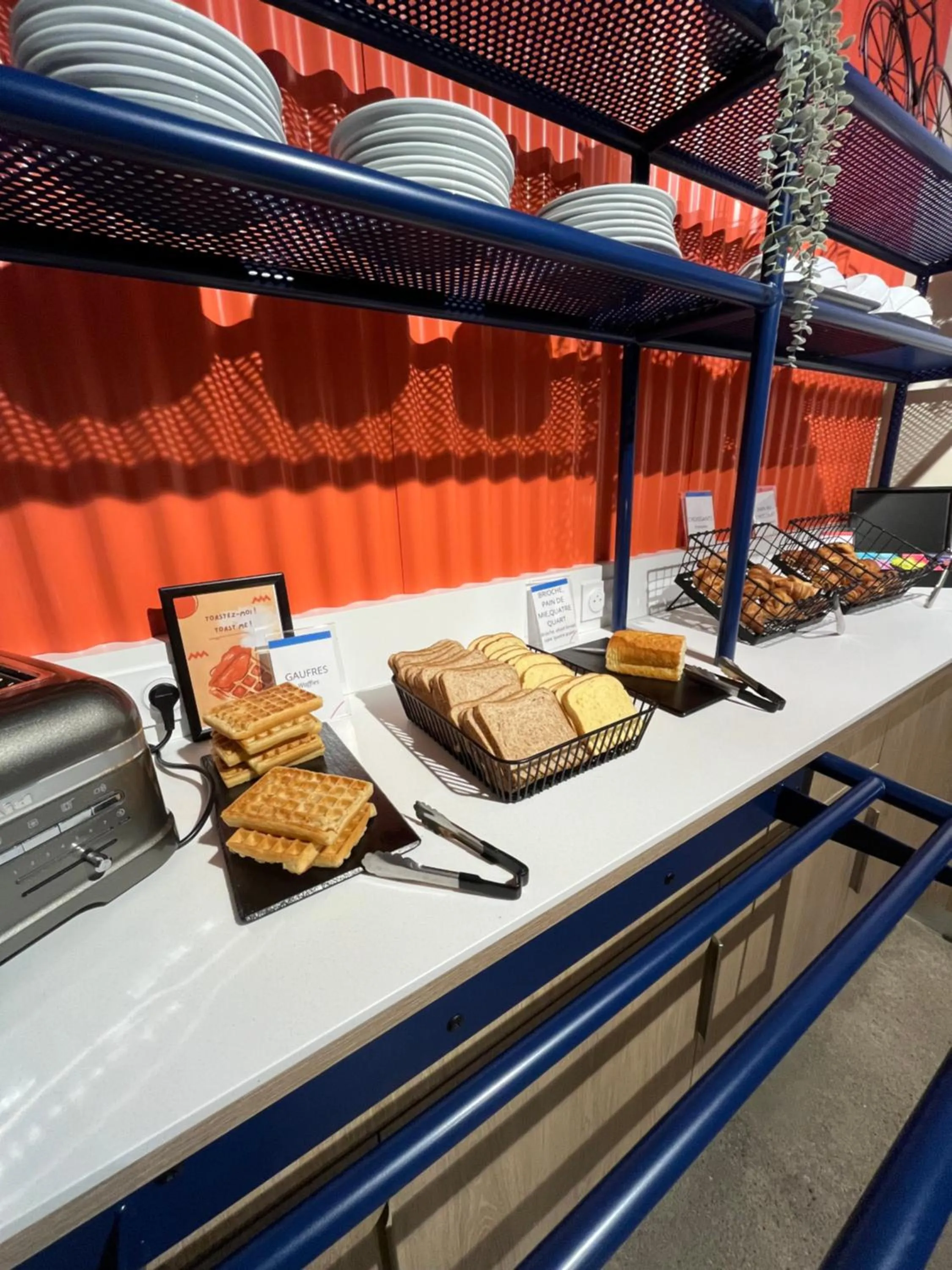 Breakfast in ibis budget Loudéac Vélodrome