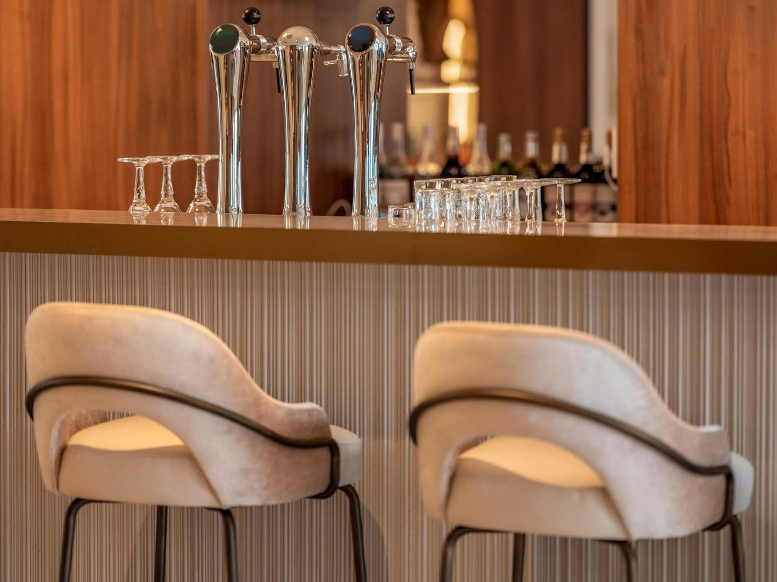 Lounge or bar in Novotel Orléans Centre Gare