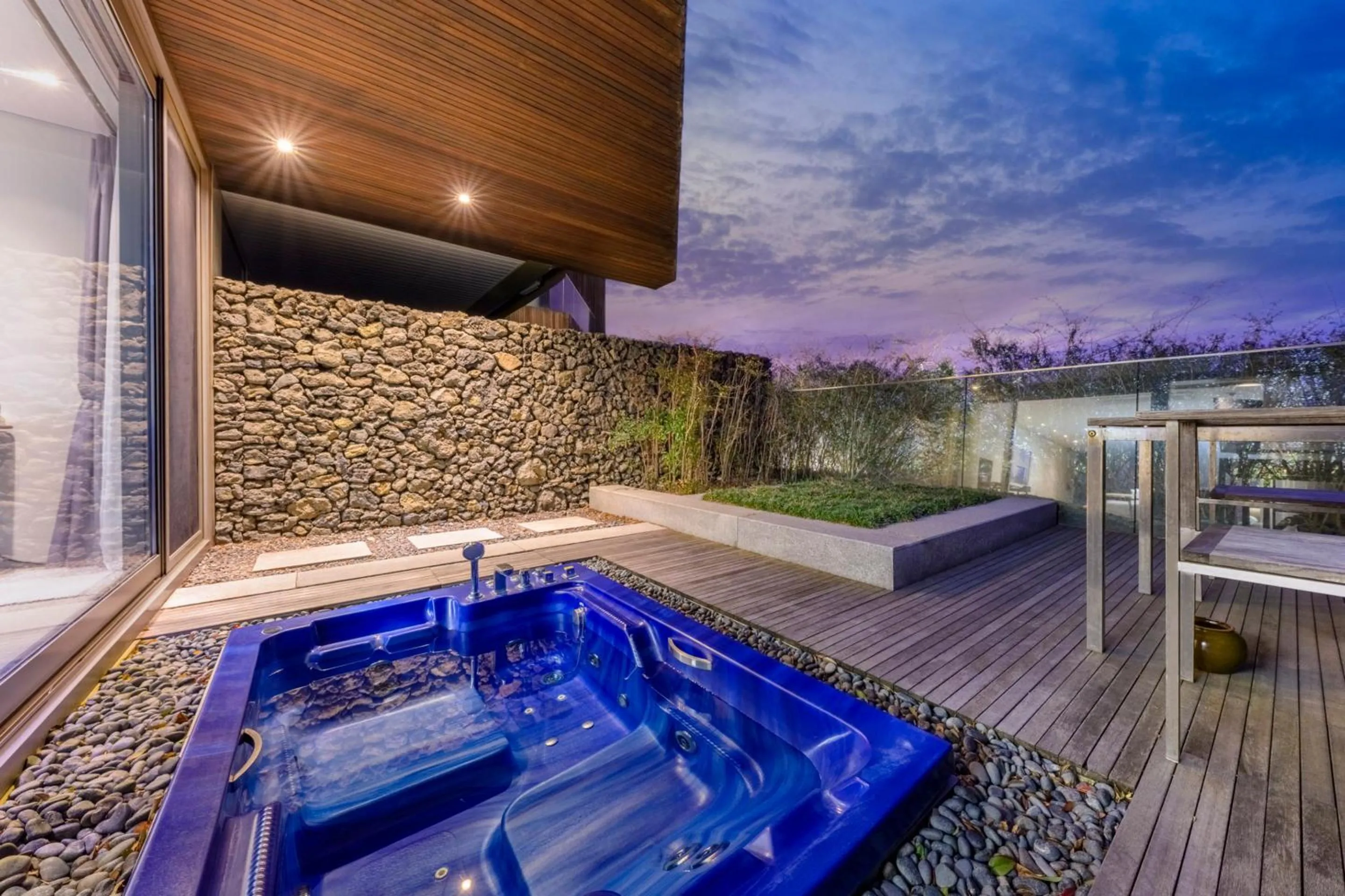 Balcony/Terrace in Bayhill Pool & Villa
