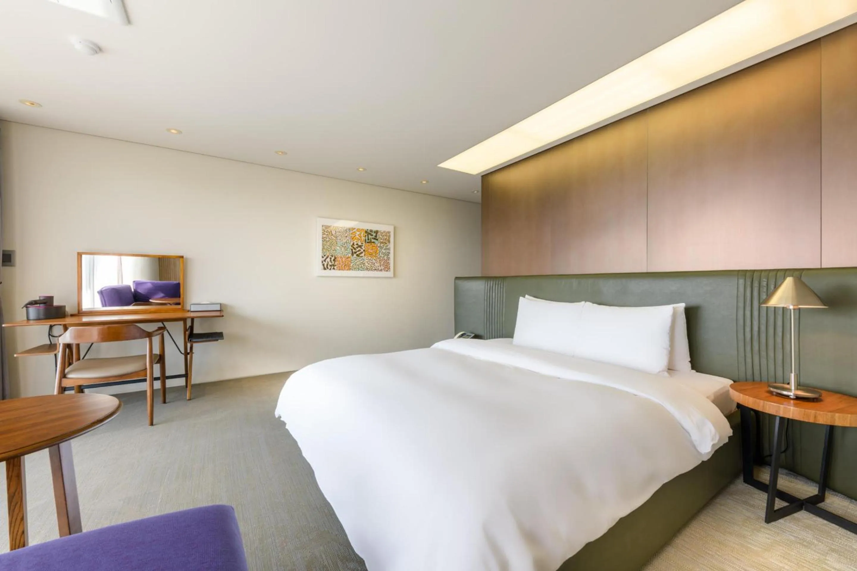 Balcony/Terrace, Bed in Bayhill Pool & Villa