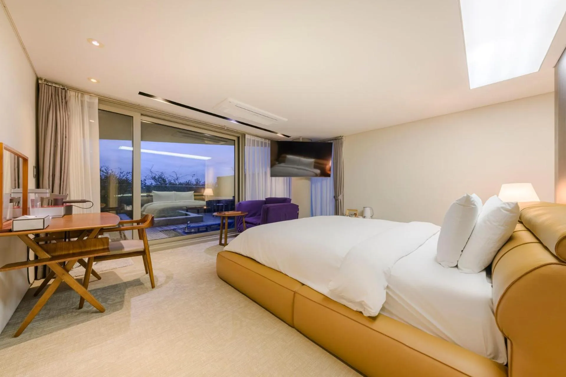 Bed in Bayhill Pool & Villa