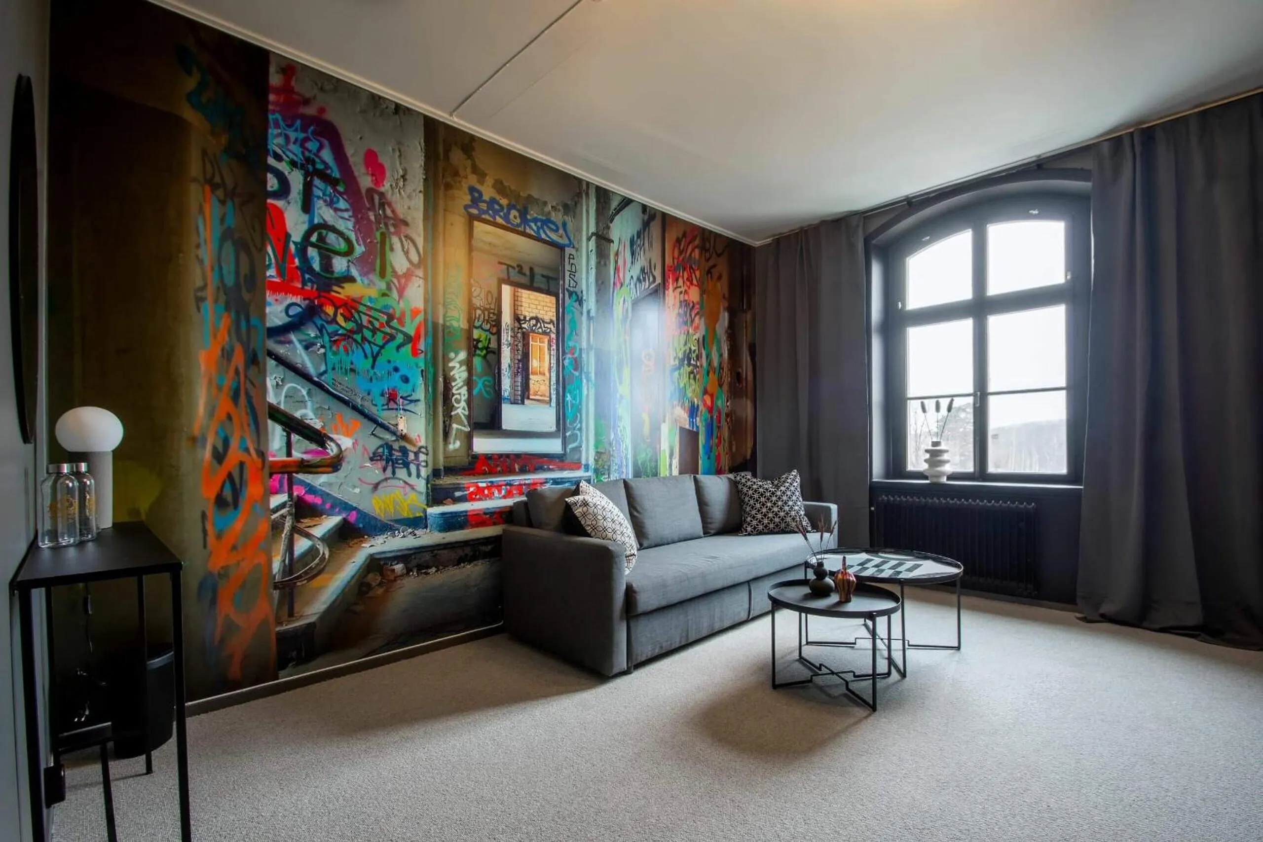 TV and multimedia in Hotel Montagne