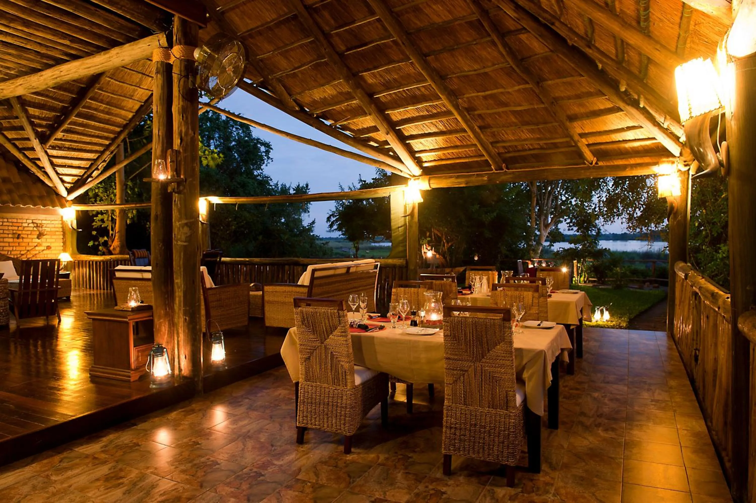 Restaurant/places to eat in Selous Kinga Lodge