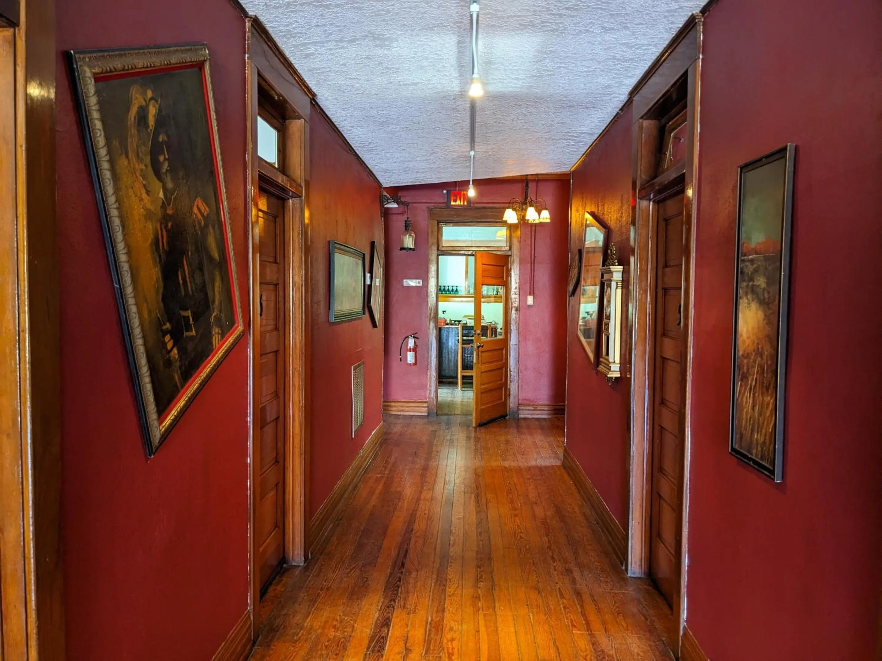 The Oliver House - Adults Only