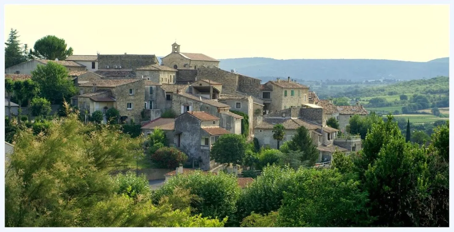 Bird's eye view in La Maison du Passage - Chambres - Suites premium, Spa, Piscine et Restaurant