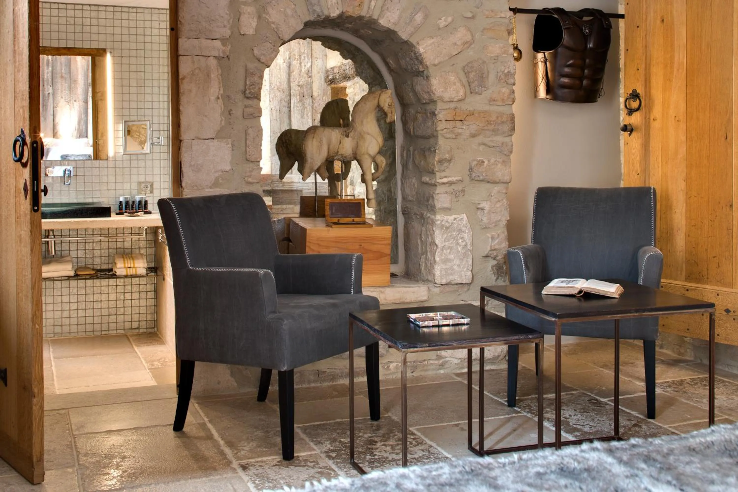 Living room in La Maison du Passage - Chambres - Suites premium, Spa, Piscine et Restaurant