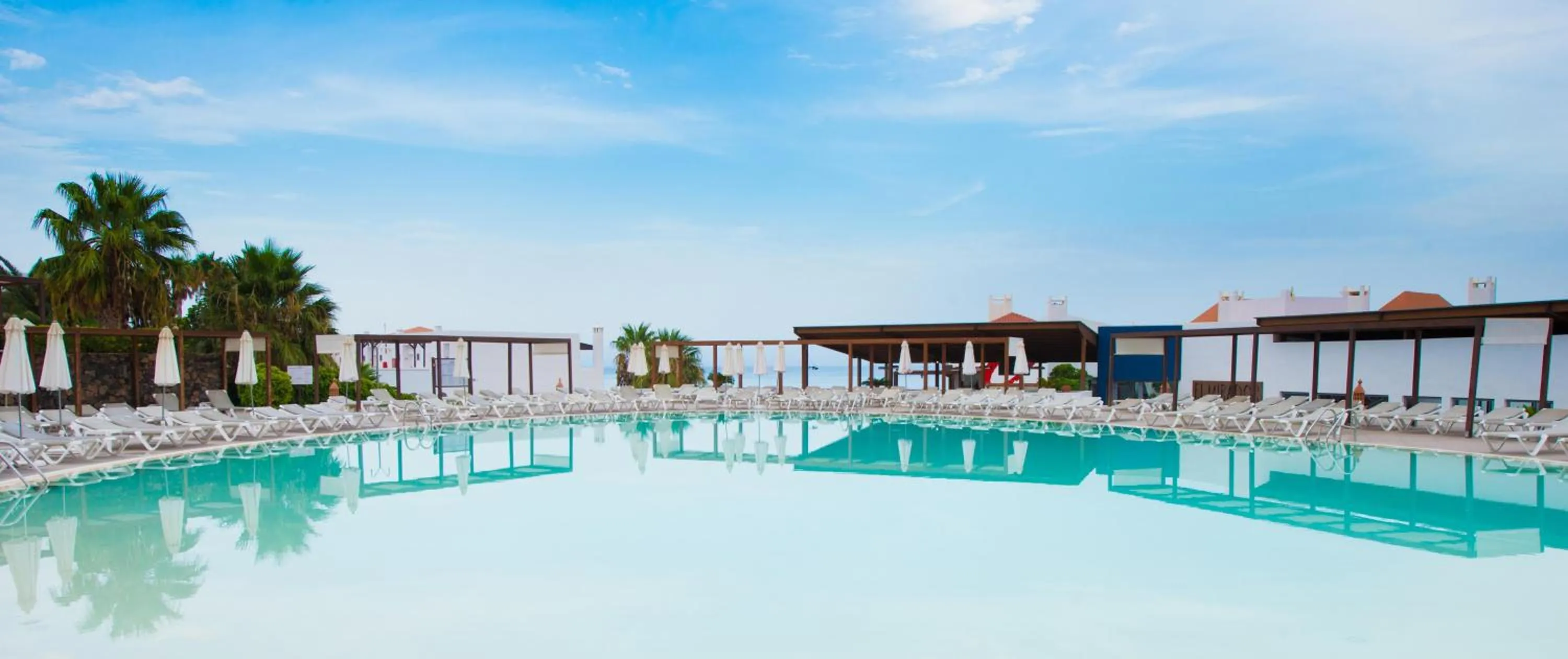 Swimming pool in Esencia de Fuerteventura by Princess