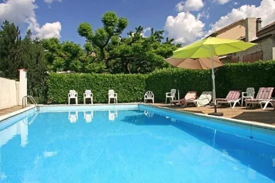 HOTEL LES MARRONNIERS