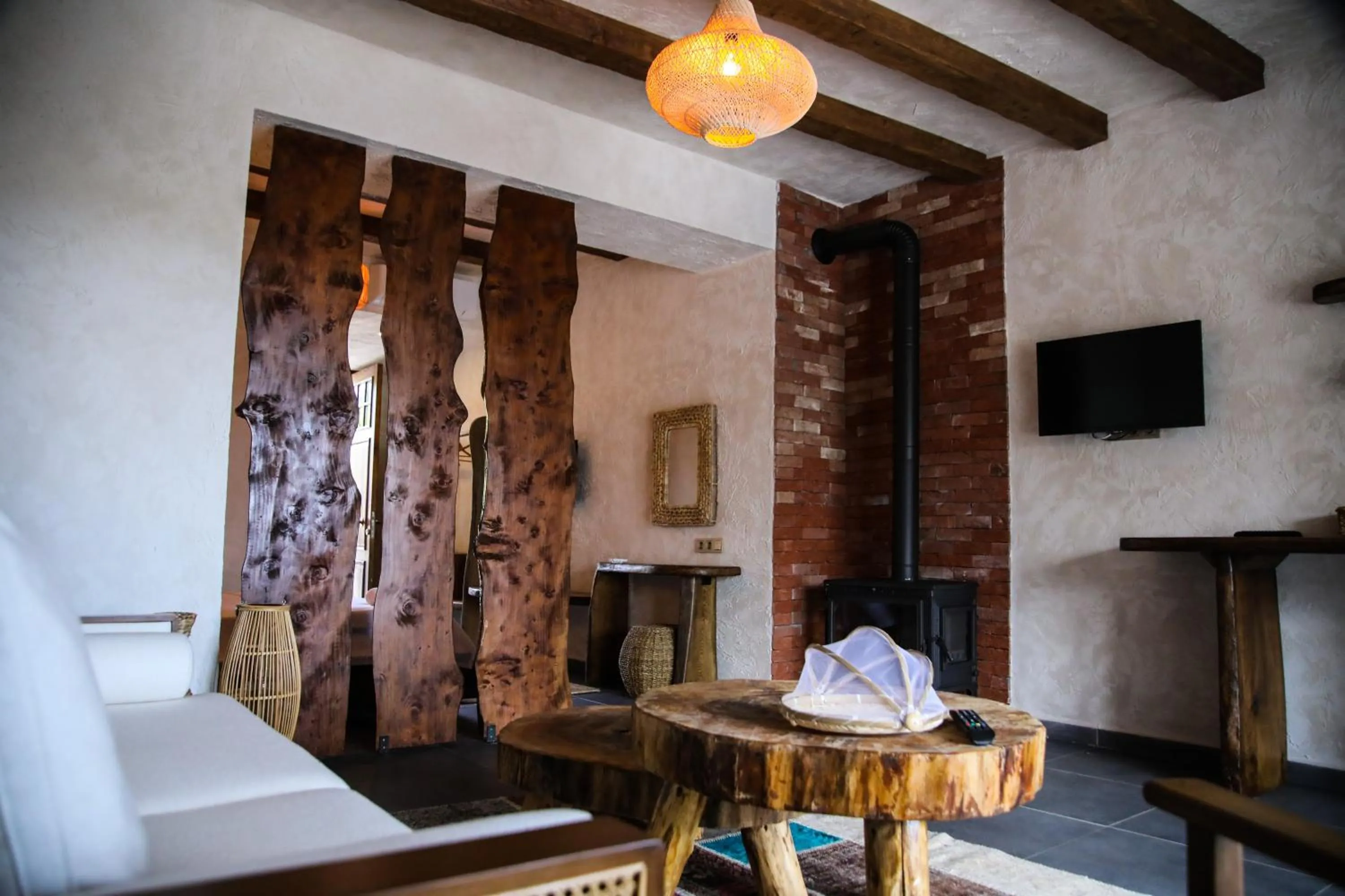 Communal lounge/ TV room in MAVİ AT HOTEL Blue Horse