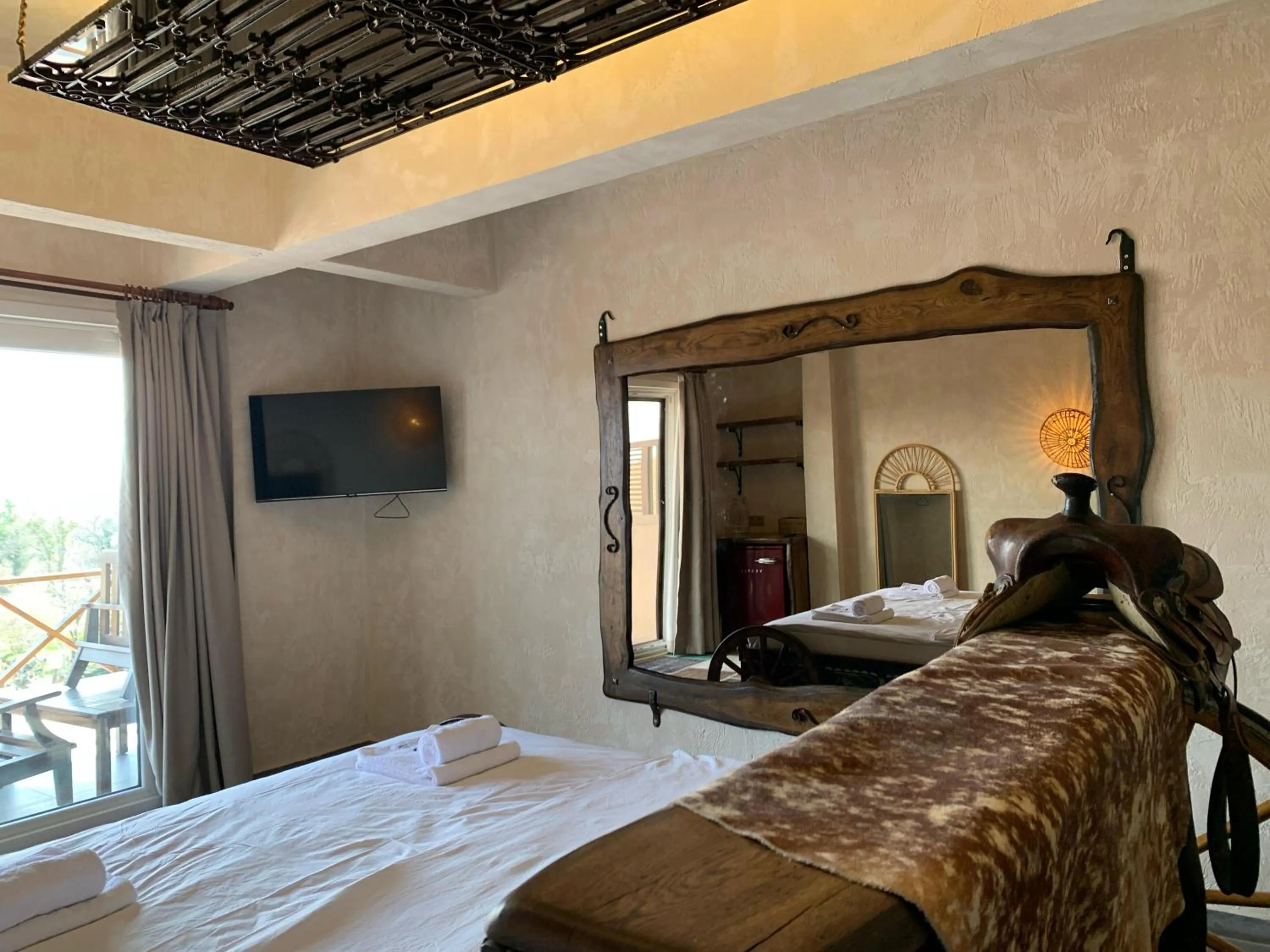 TV and multimedia, Bed in MAVİ AT HOTEL Blue Horse