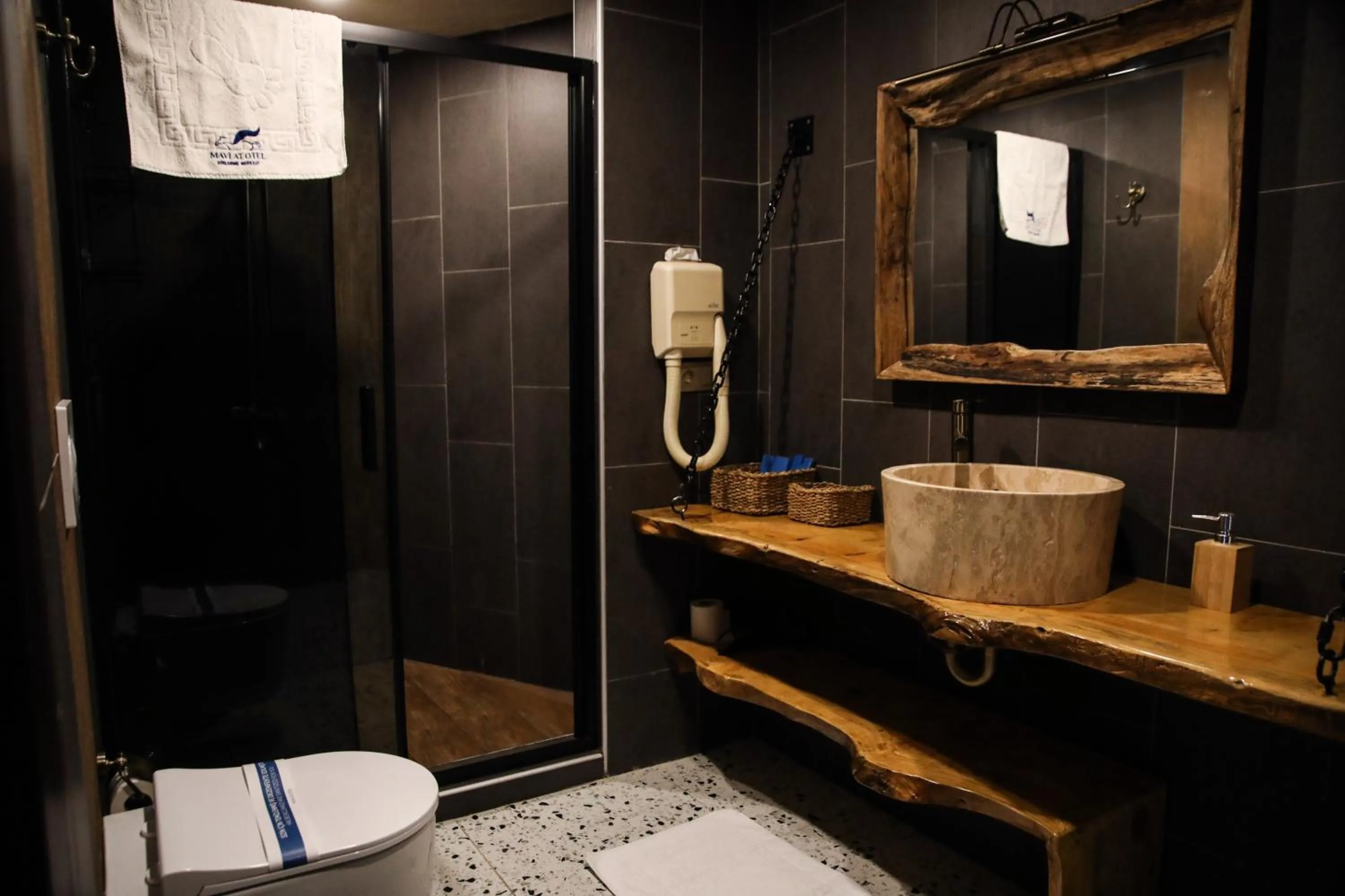 Shower in MAVİ AT HOTEL Blue Horse