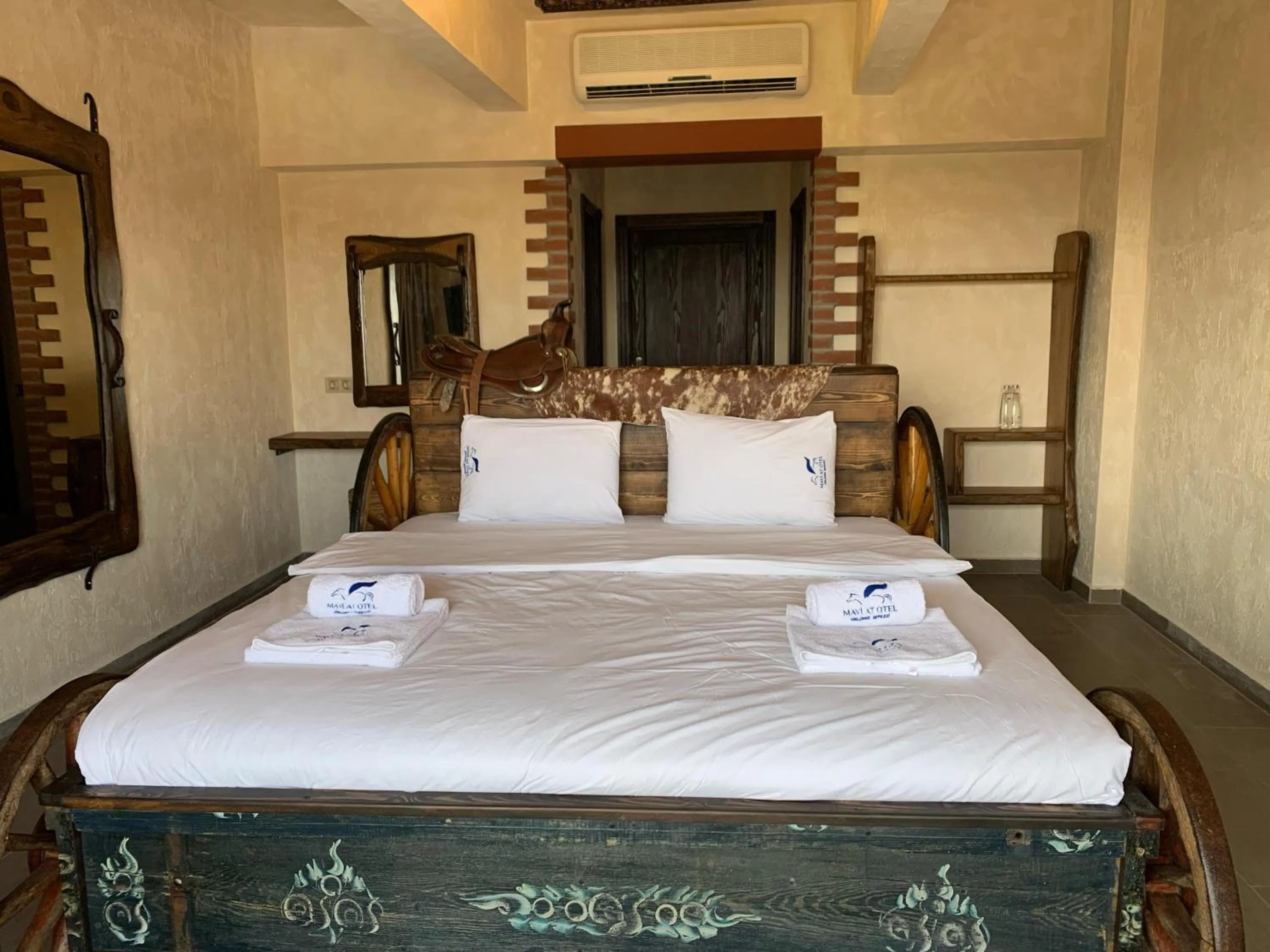 Photo of the whole room, Bed in MAVİ AT HOTEL Blue Horse