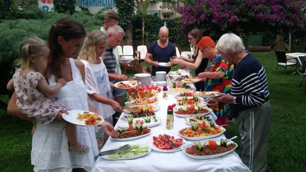 Buffet breakfast in THE S APART & SUITES hOTEL