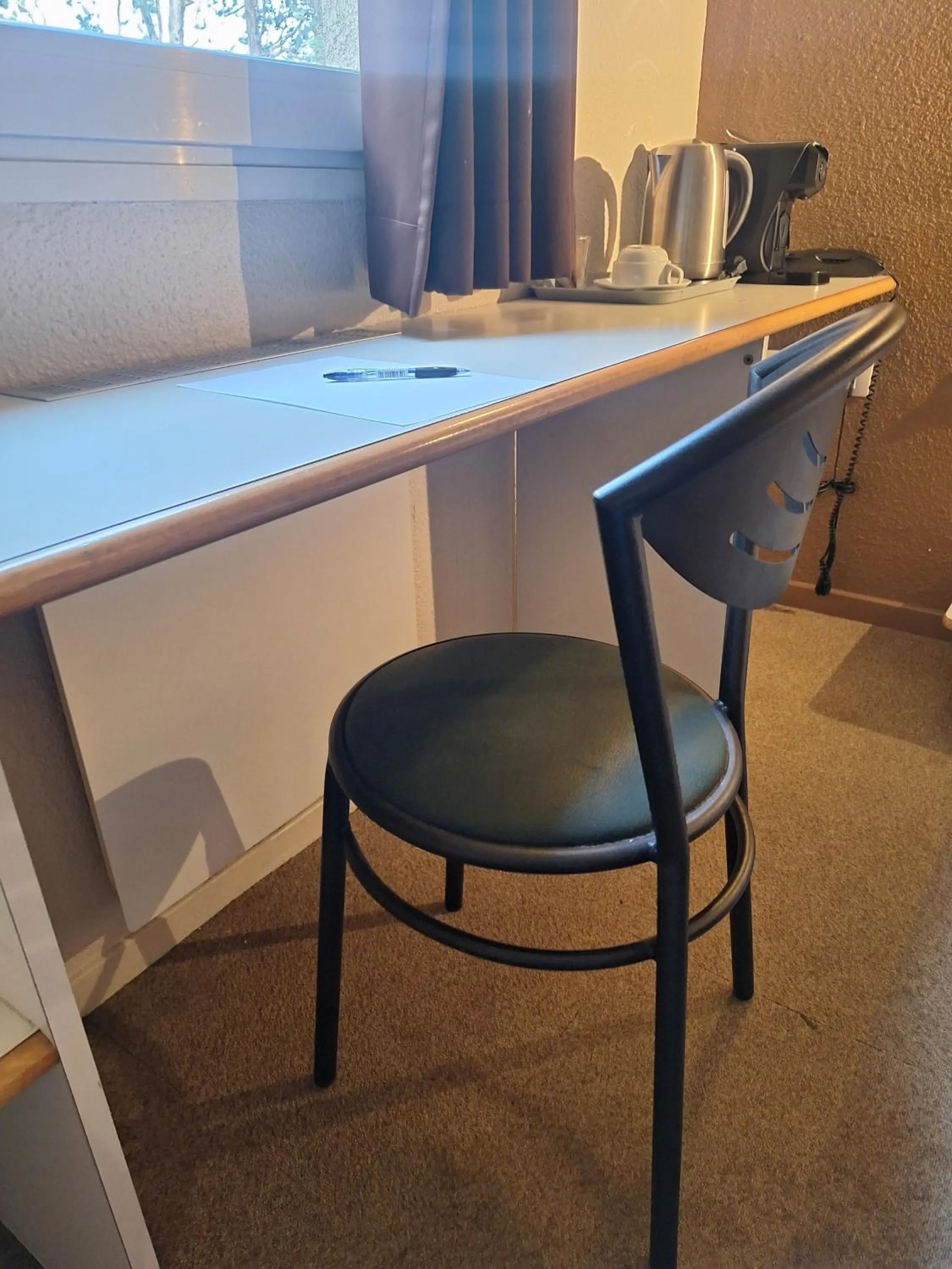 Bedroom in Hotel du Moulin à Vent - Gerland