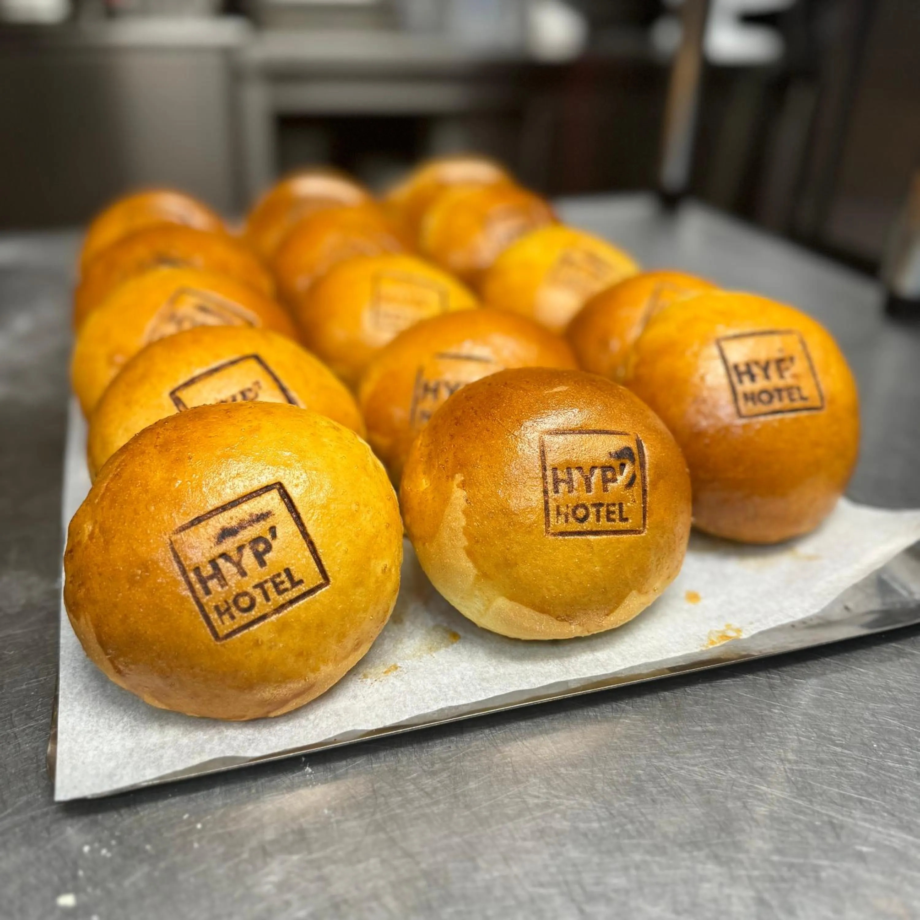 Restaurant/places to eat in Hotel du Moulin à Vent - Gerland