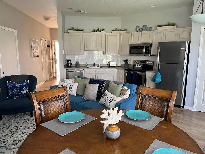 Kitchen or kitchenette in Right Direction Rentals