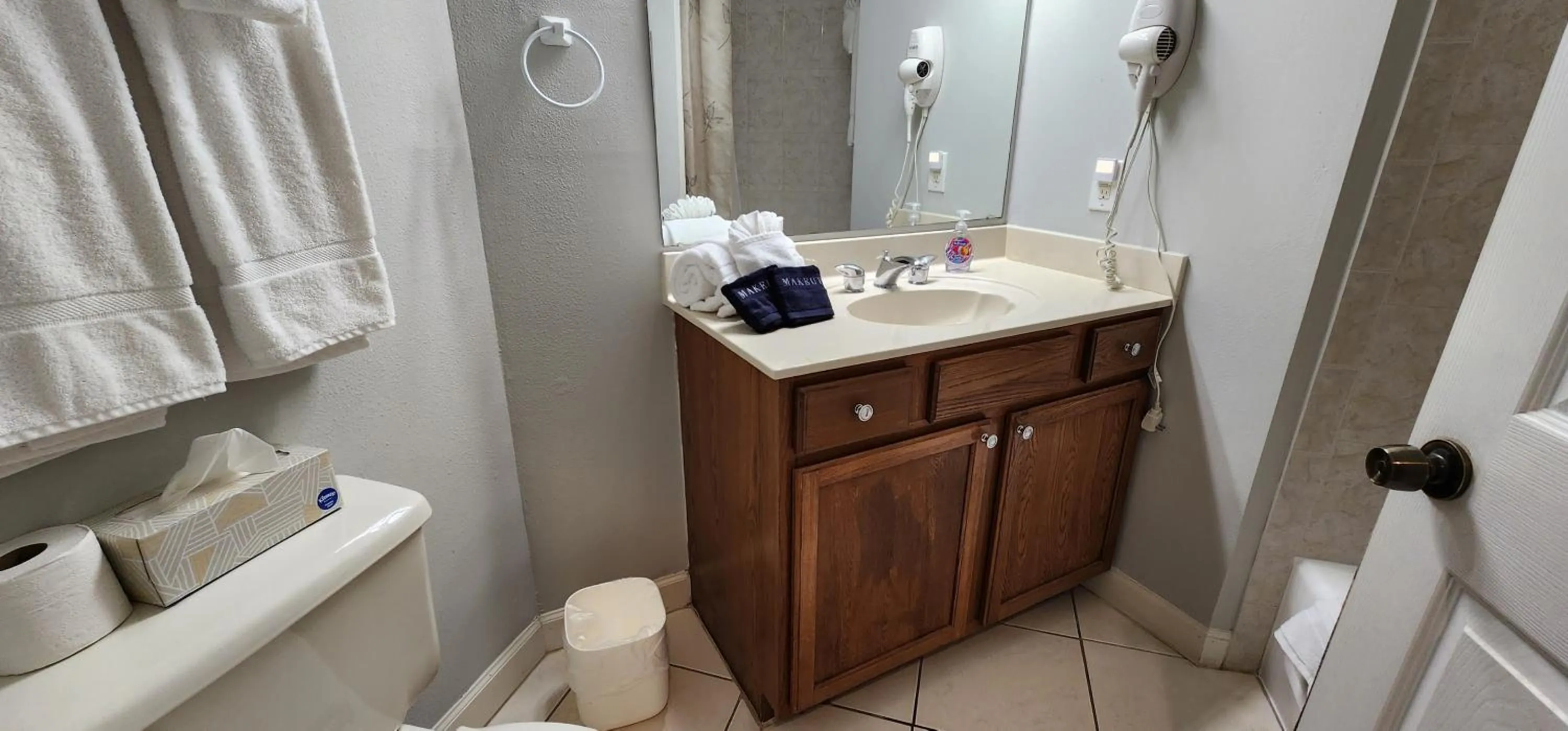 Bathroom in Right Direction Rentals