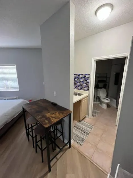 Kitchen or kitchenette, Bed in Right Direction Rentals