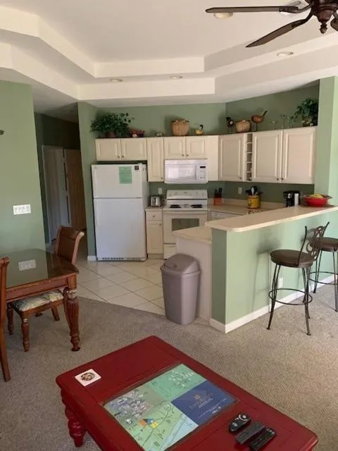 Kitchen or kitchenette in Right Direction Rentals