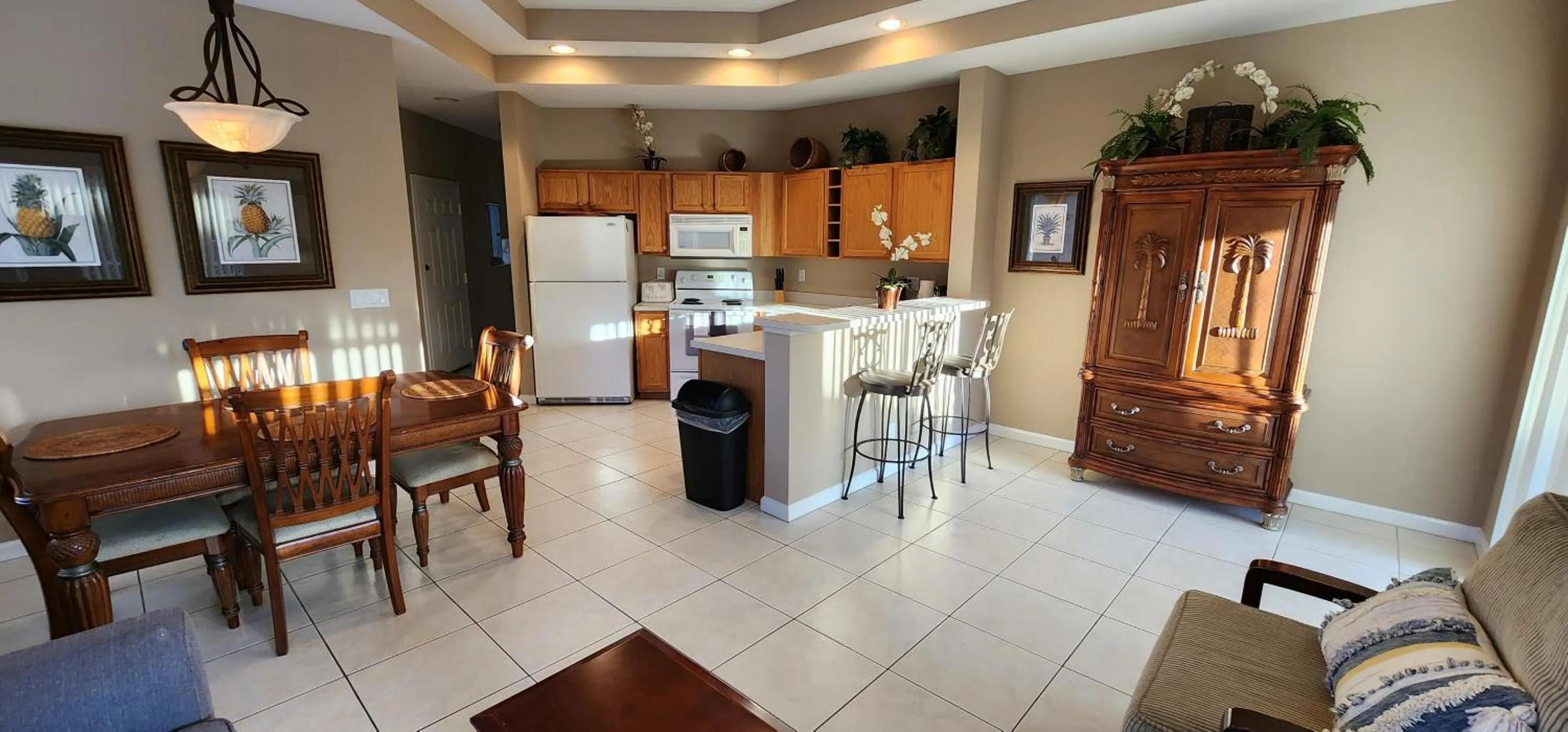 Kitchen or kitchenette in Right Direction Rentals