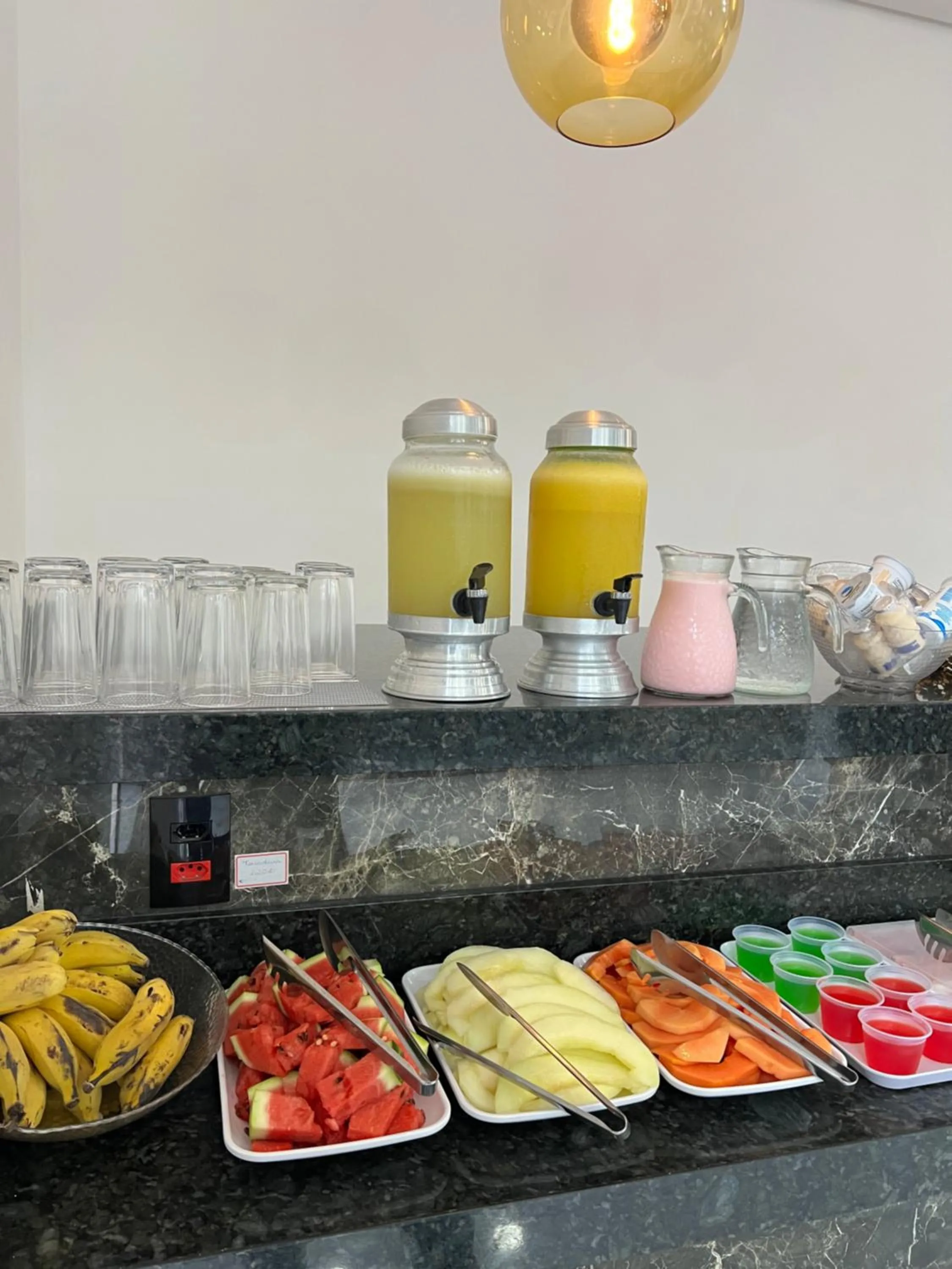 Food and drinks in Hotel Pousada Colliseu