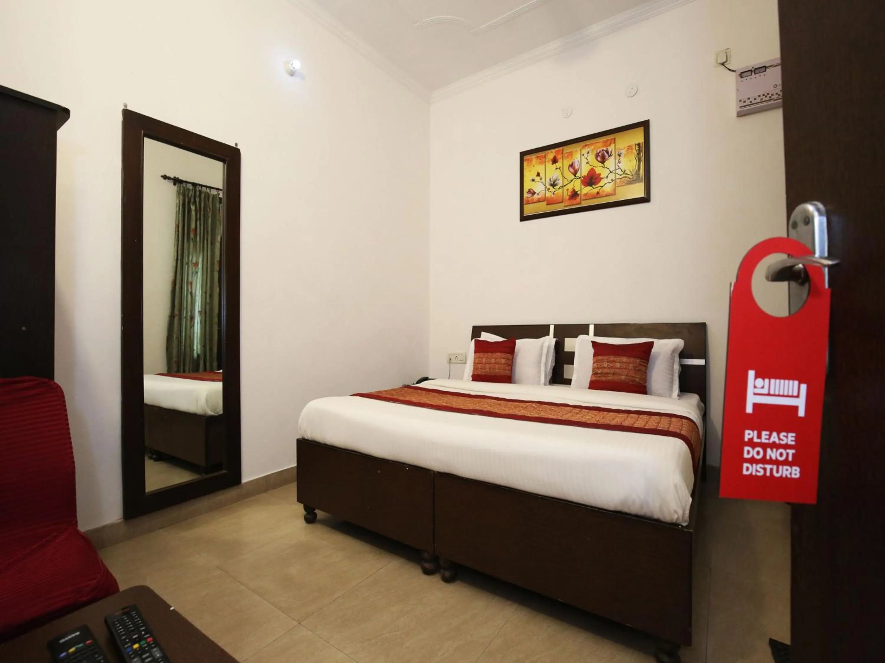 Photo of the whole room, Bed in Hotel Sham Villa