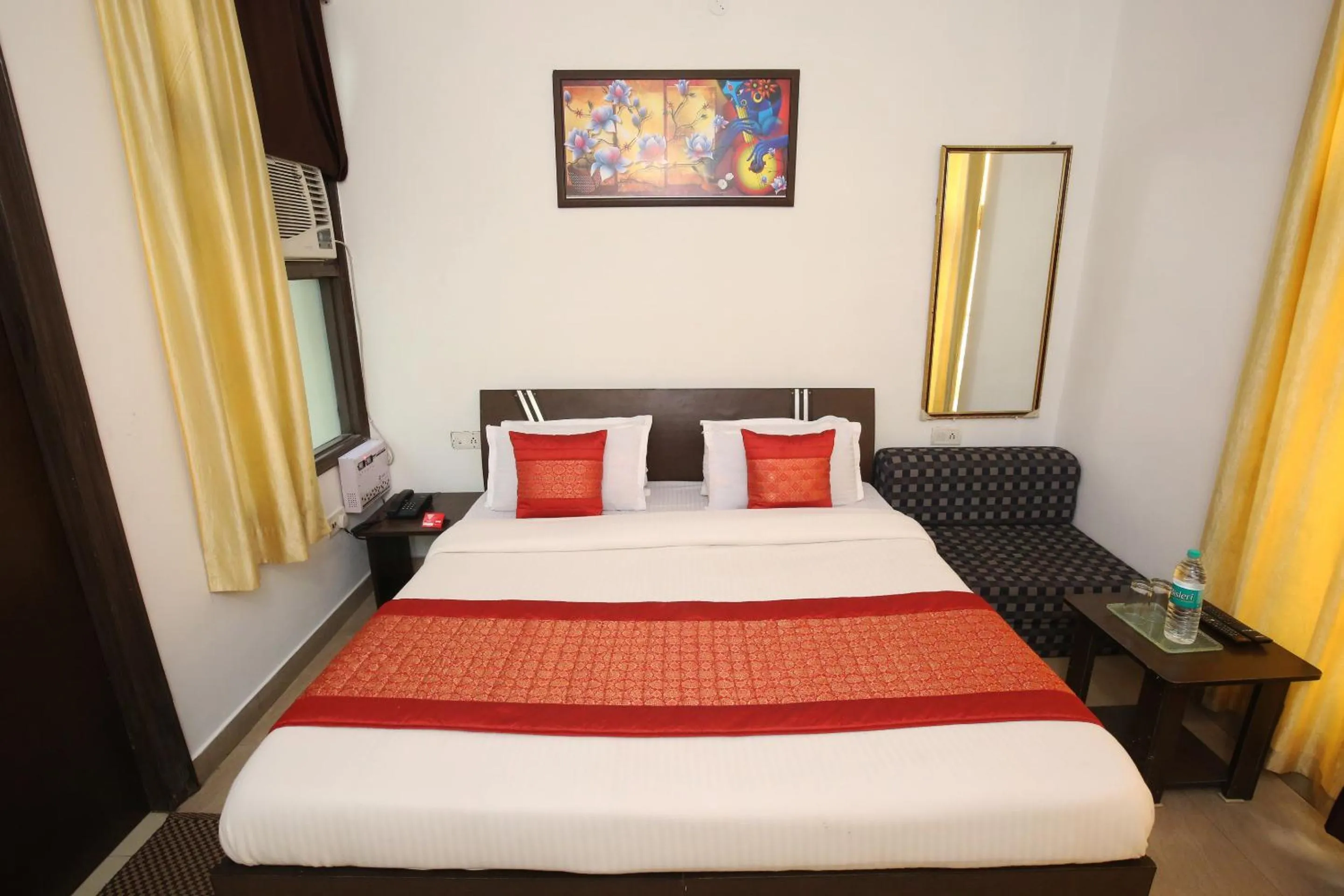 Bed in Hotel Sham Villa