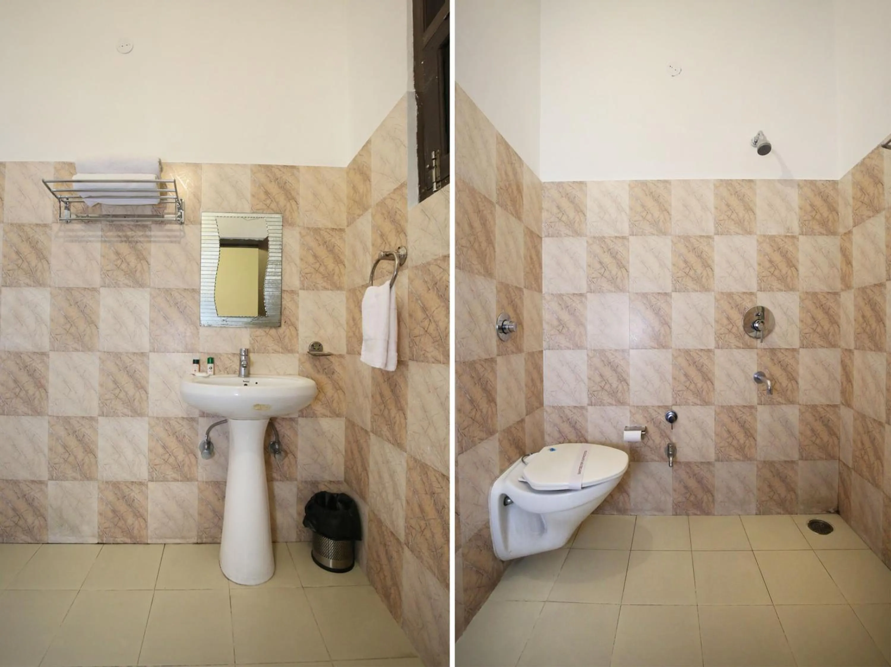 Bathroom in Hotel Sham Villa
