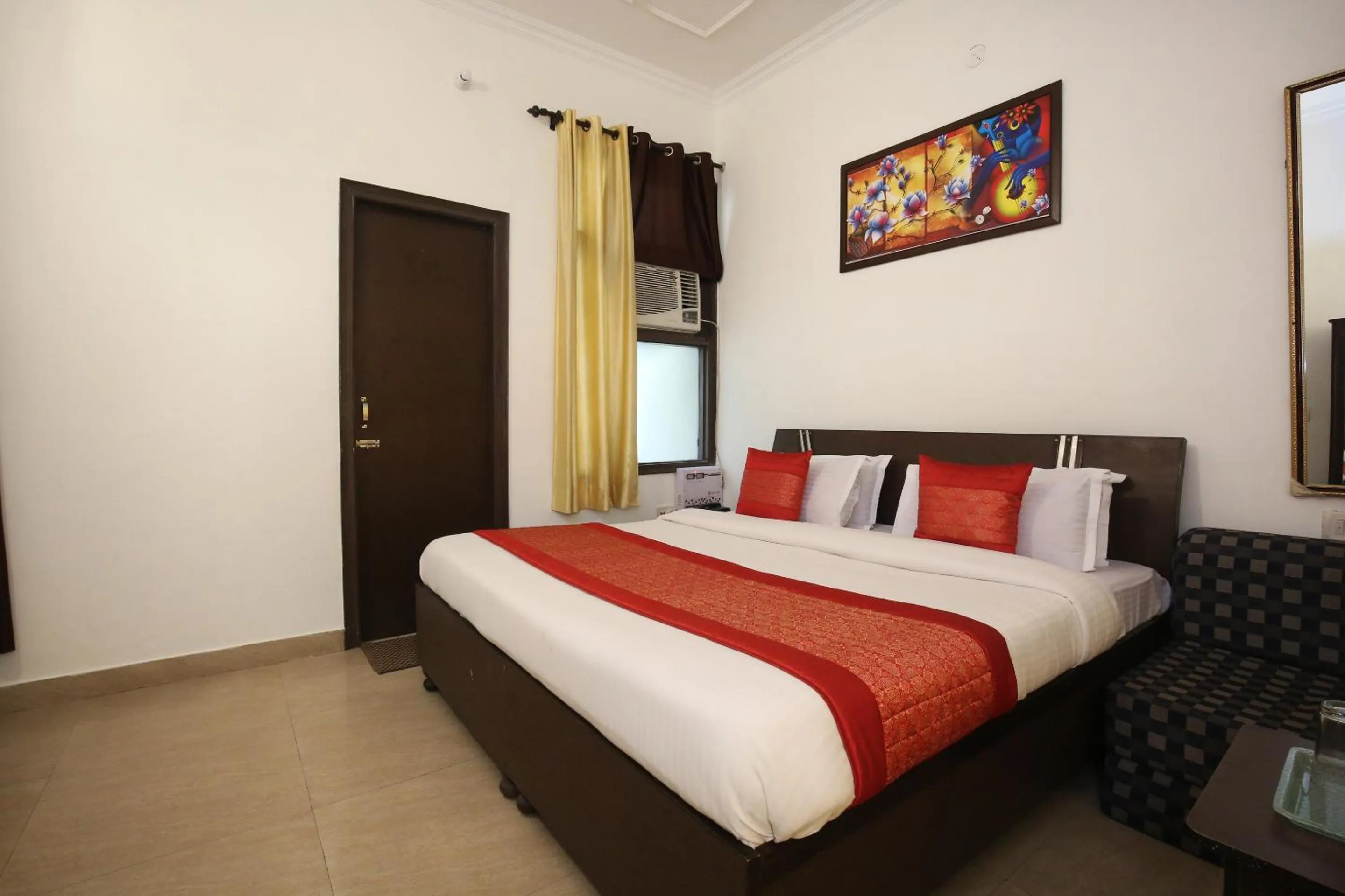 Photo of the whole room, Bed in Hotel Sham Villa
