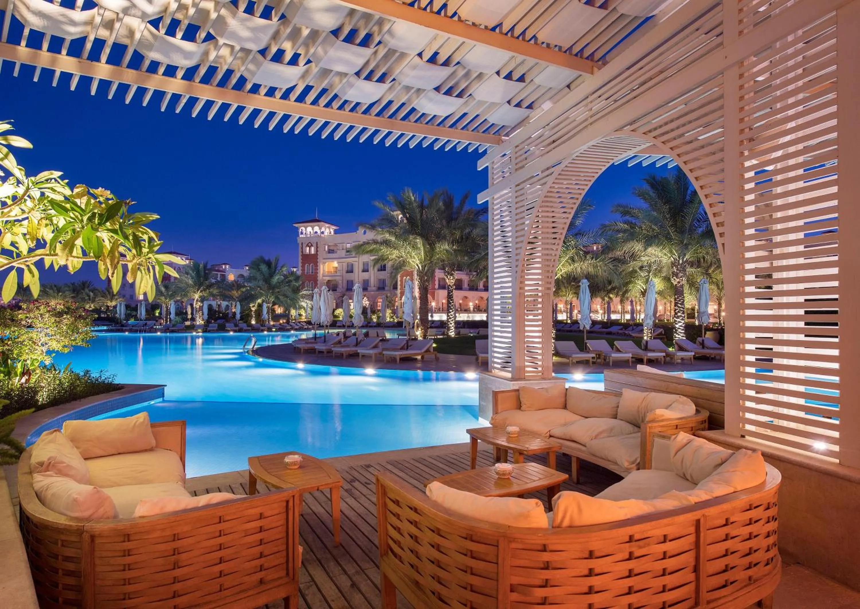 Lounge or bar in Baron Palace Sahl Hasheesh