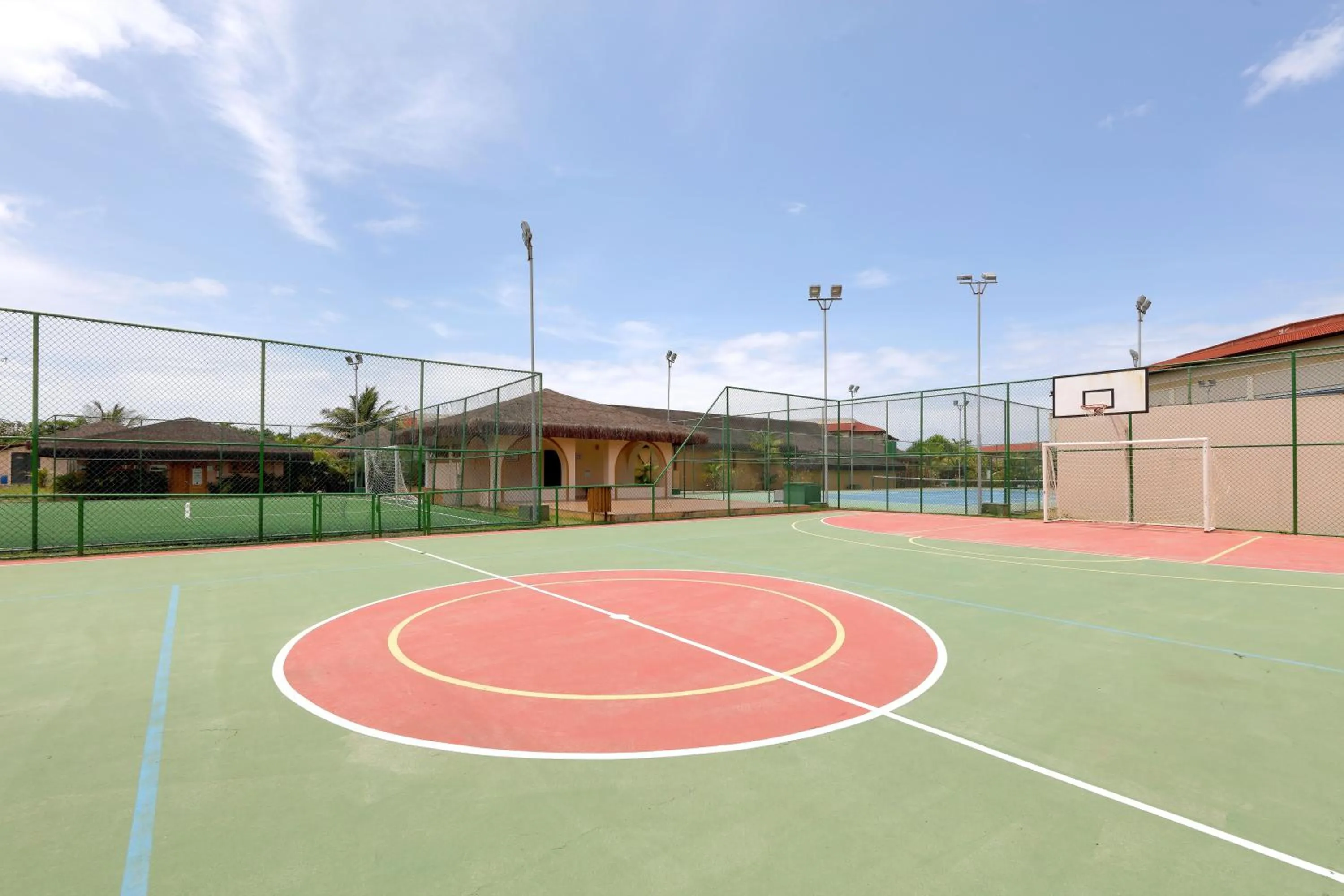 Tennis court in The Signature Level at Grand Palladium Imbassaí Resort & Spa